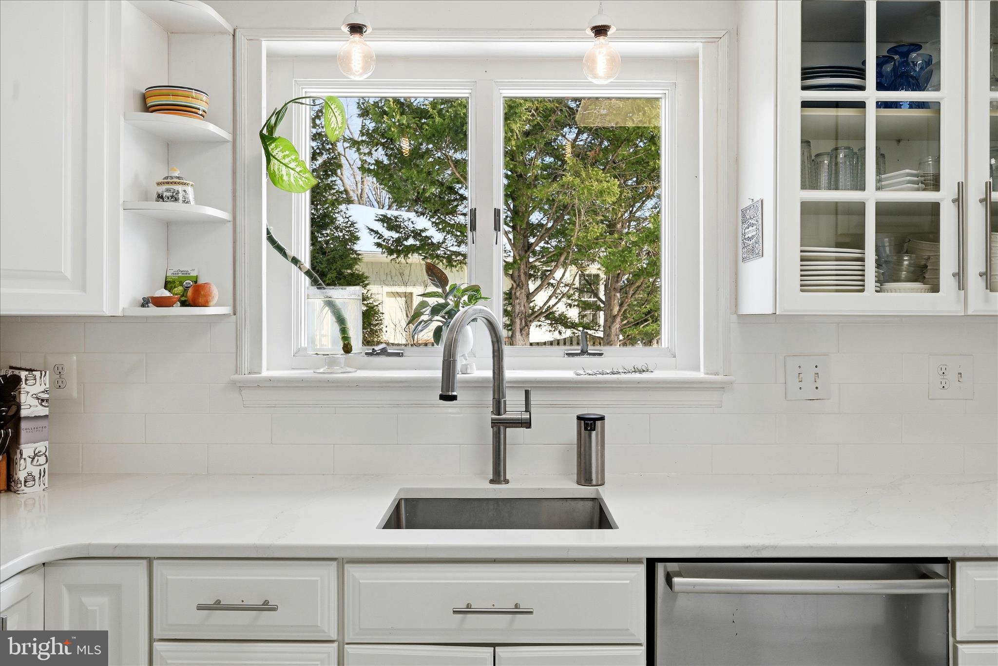 MCLEAN KNOLLS - Residential