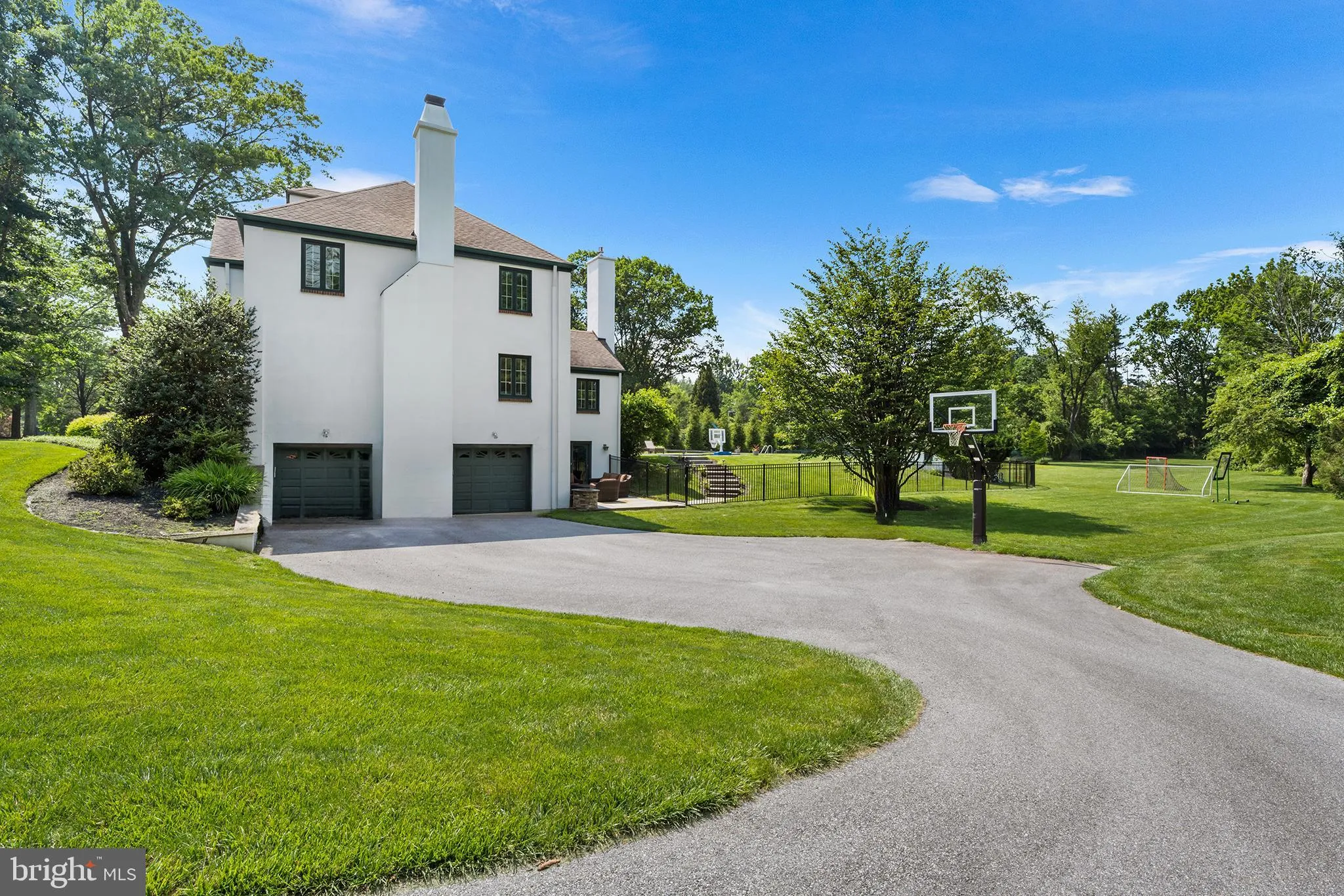 Berwyn, Pennsylvania 19312, United States, 5 Bedrooms Bedrooms, ,5 BathroomsBathrooms,Residential,Active,168812