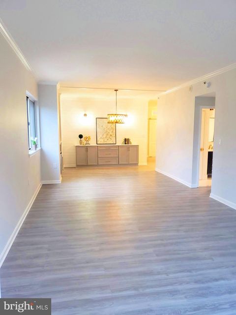 1211 S EADS STREET 1205 ARLINGTON VA 22202