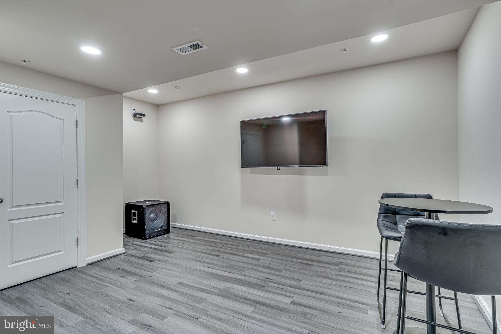 SMITH HOME FARM - Residential