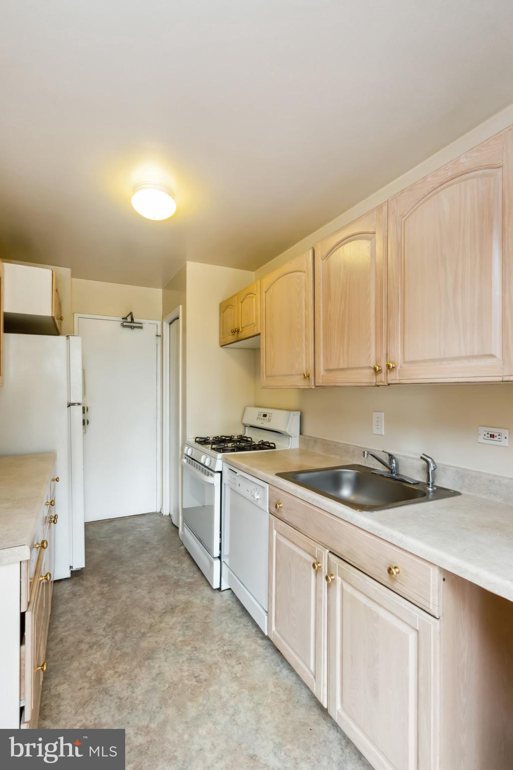 PARK SUTTON CODM - Residential Lease