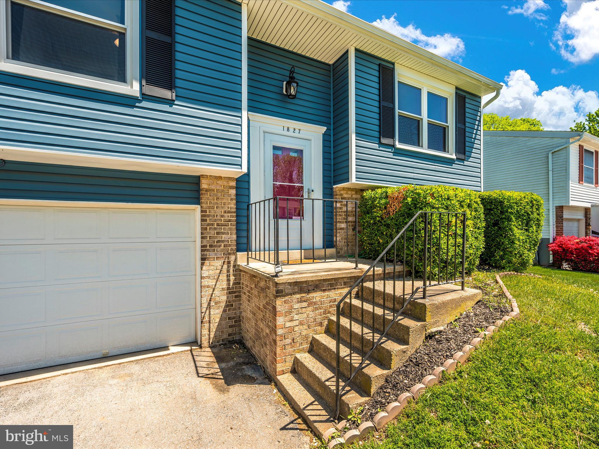 AMBER MEADOWS - Residential Lease