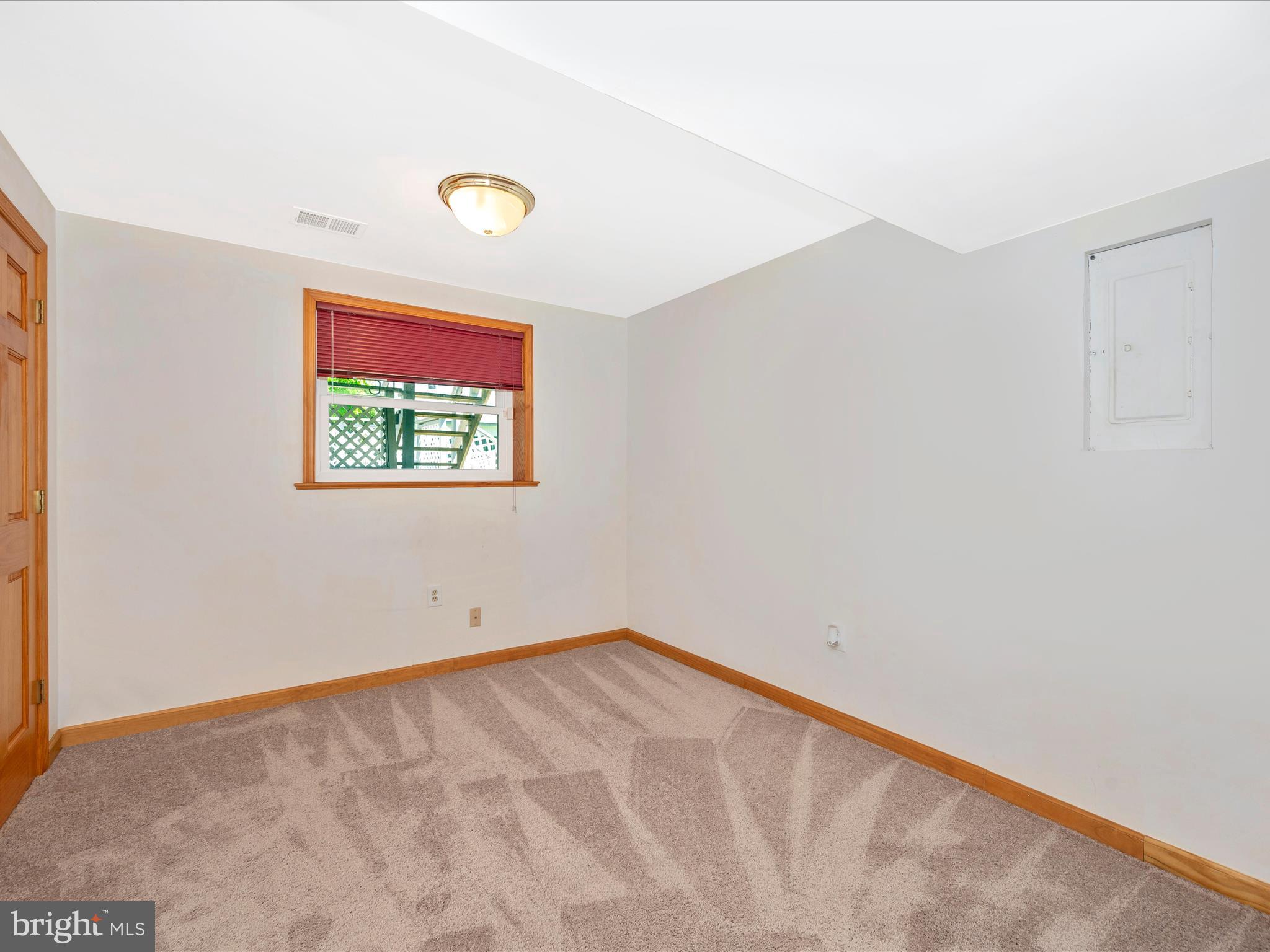 AMBER MEADOWS - Residential Lease