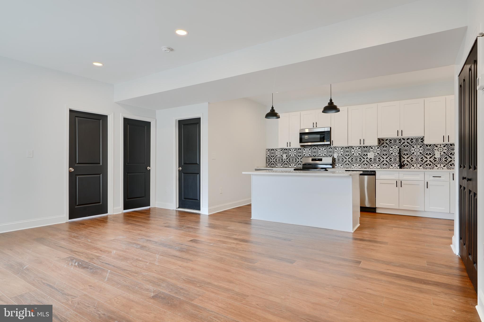 HAMPDEN HISTORIC DISTRICT - Residential Lease