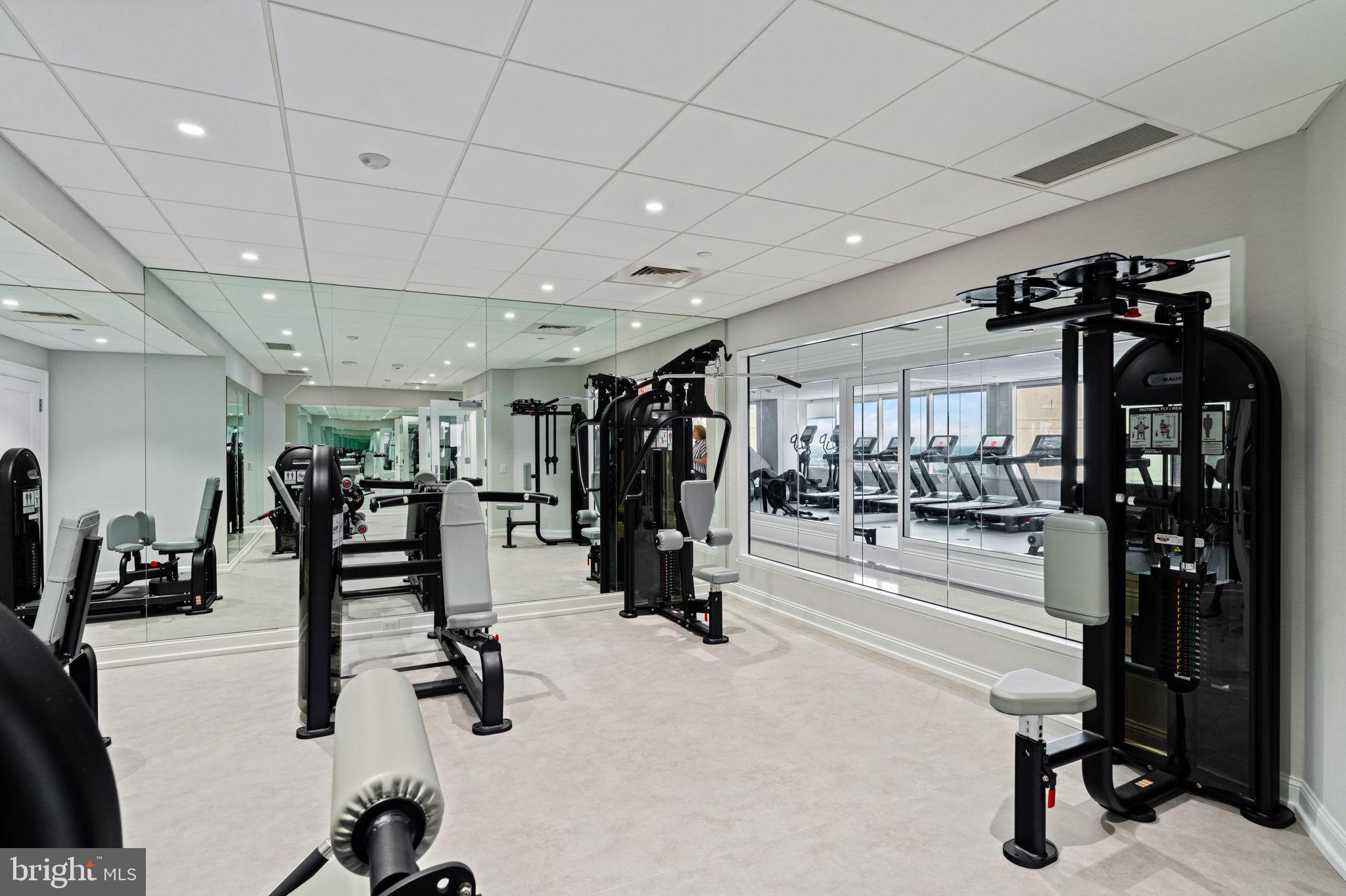 RITTENHOUSE SQUARE - Residential