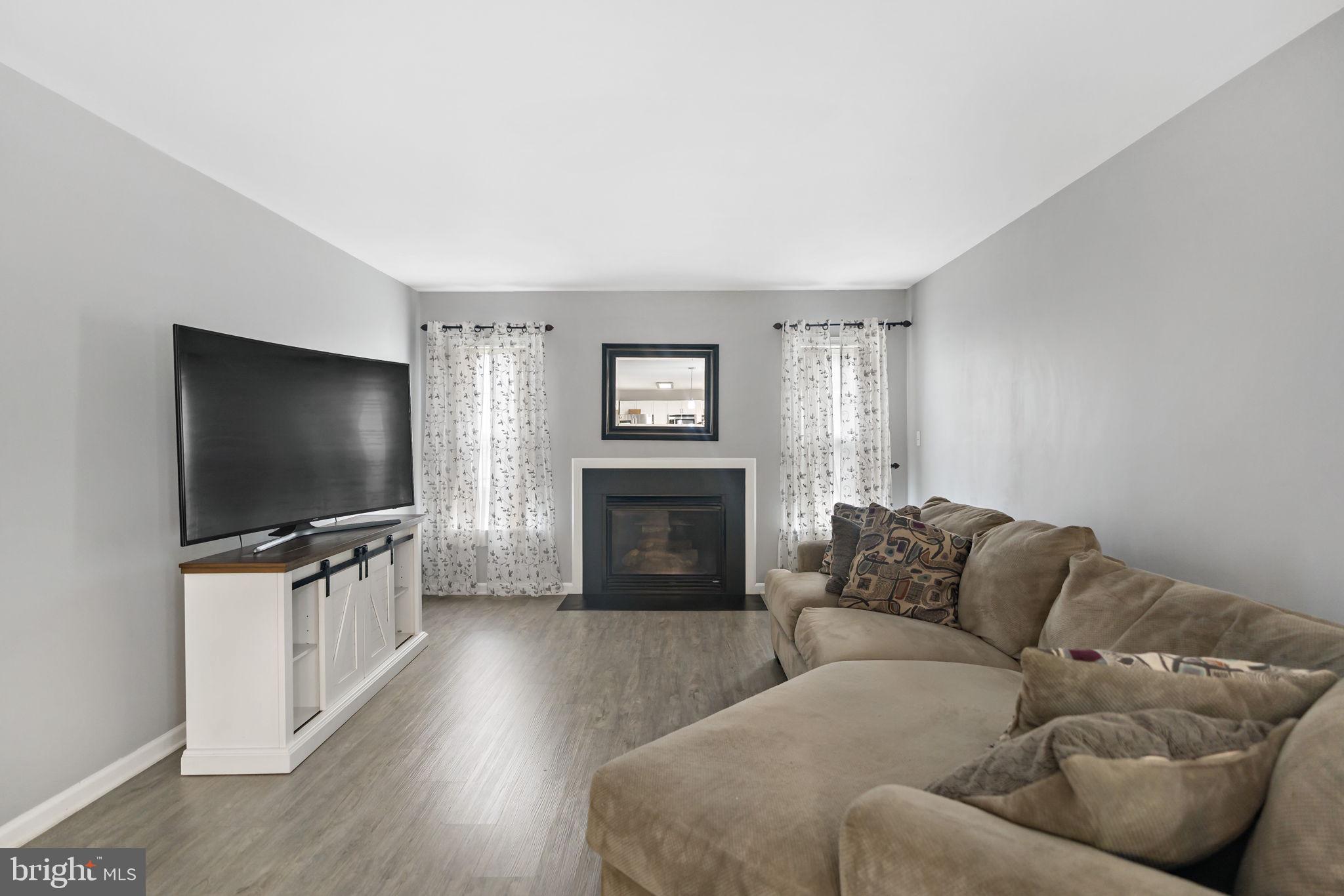 WOLFORD WOODS - Residential