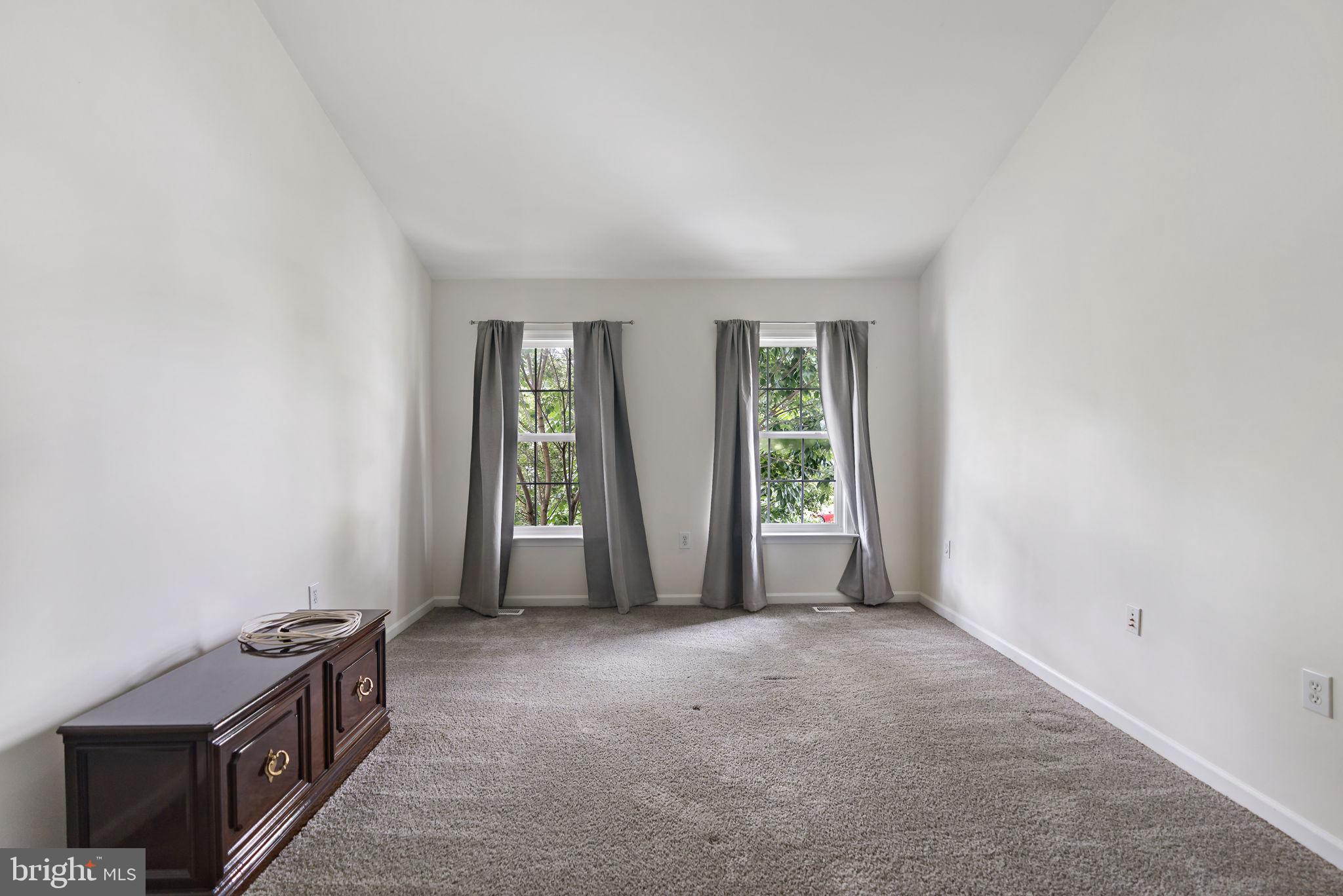 WOLFORD WOODS - Residential