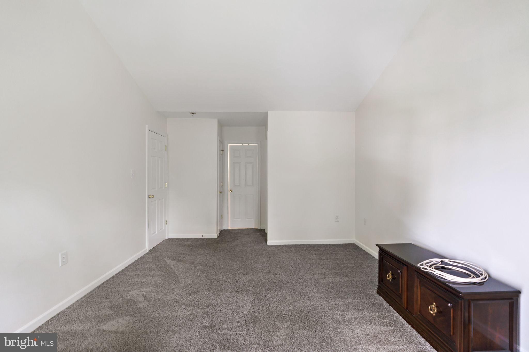 WOLFORD WOODS - Residential