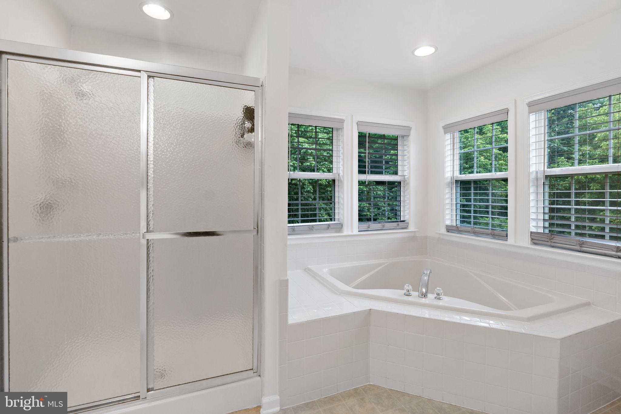 WOLFORD WOODS - Residential