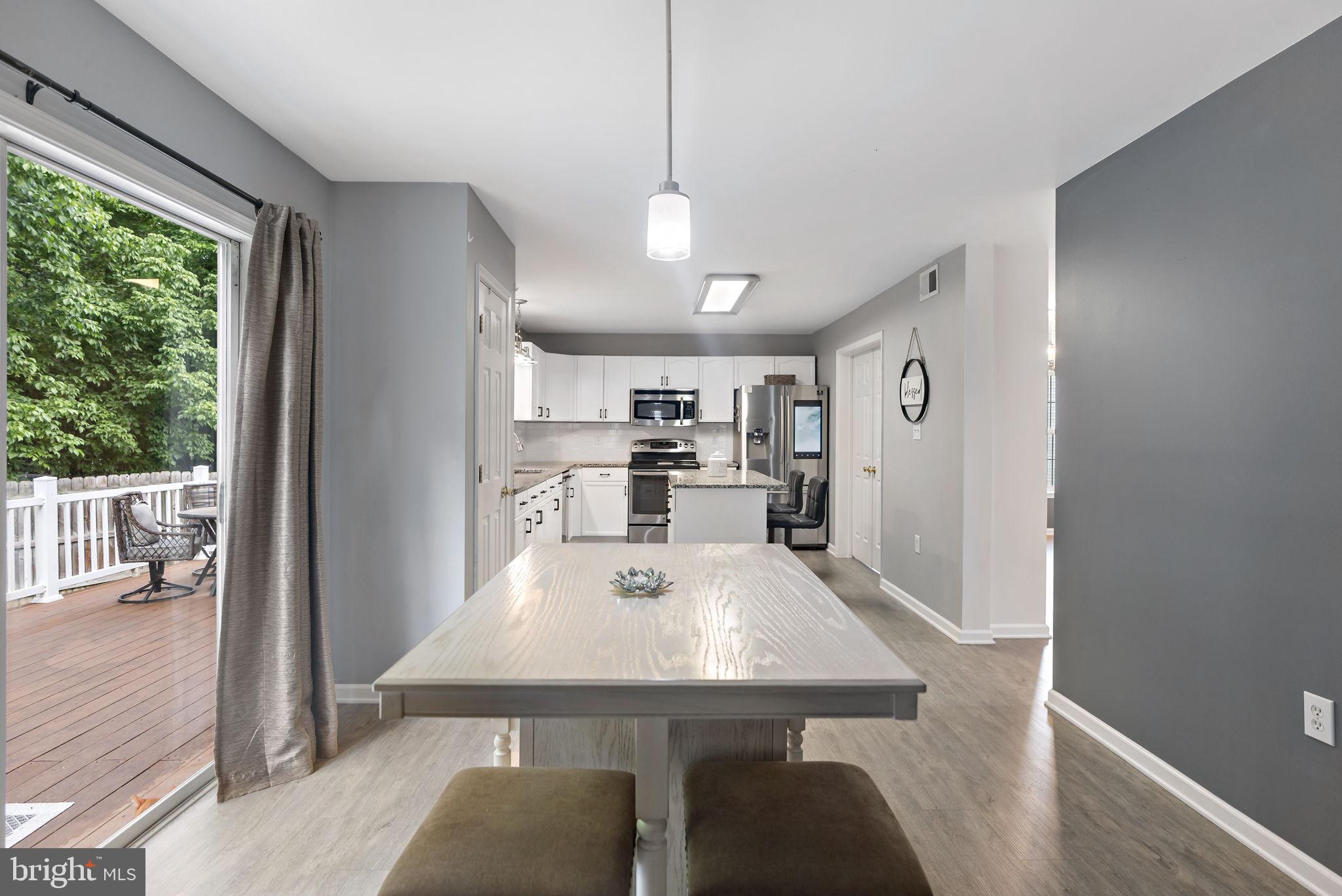 WOLFORD WOODS - Residential