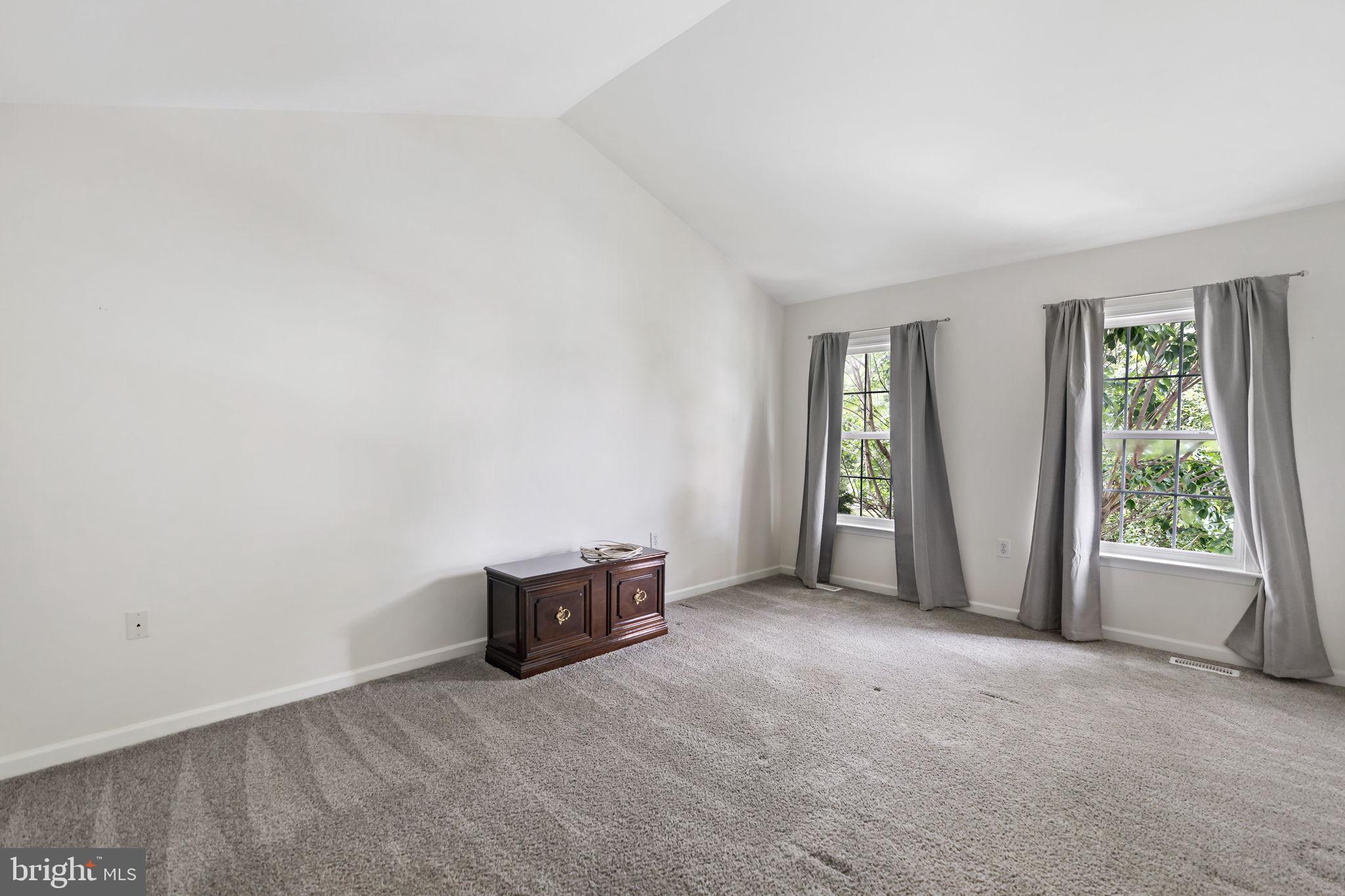 WOLFORD WOODS - Residential