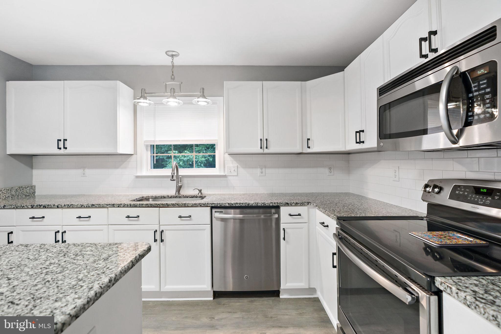 WOLFORD WOODS - Residential