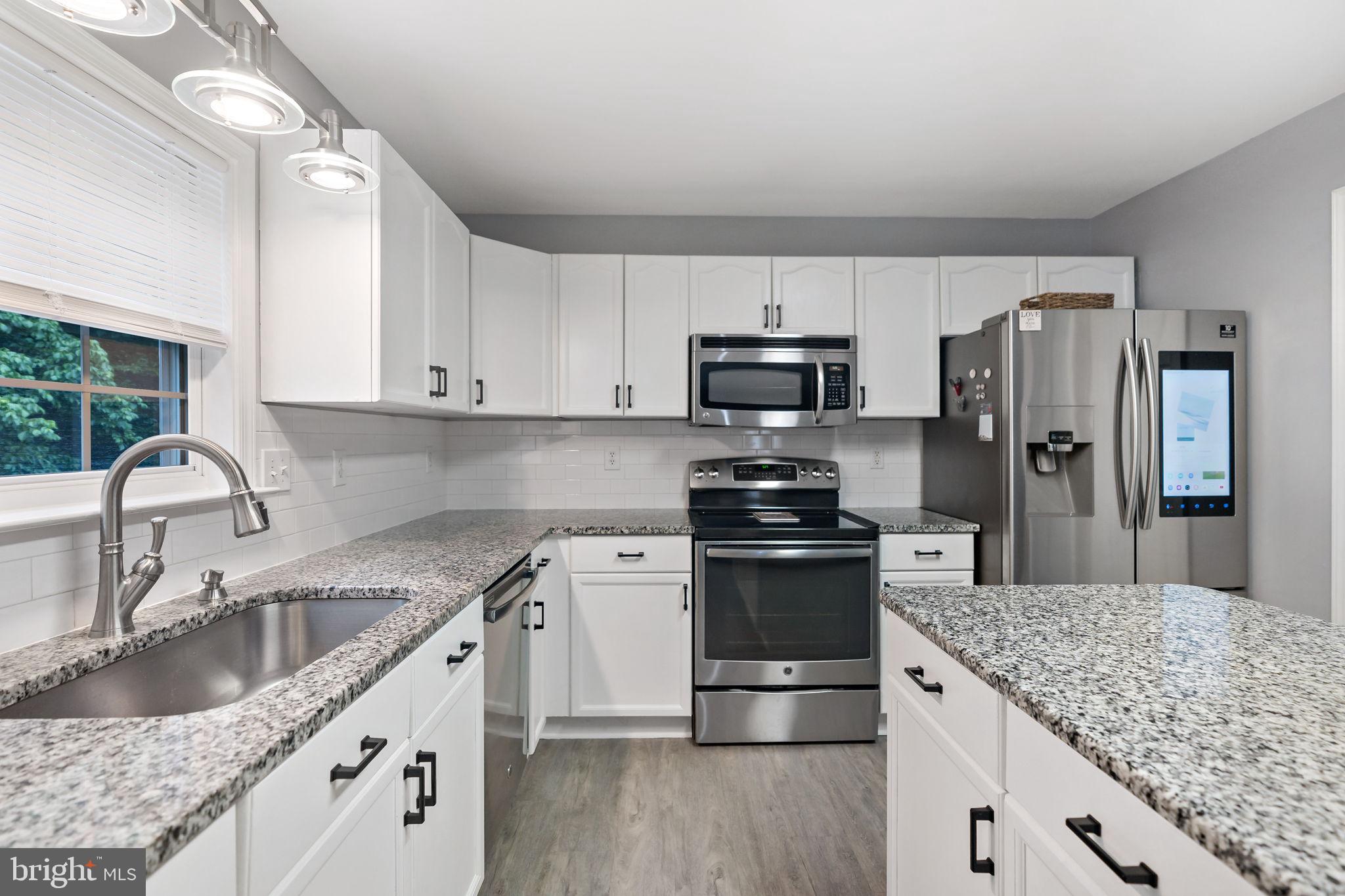 WOLFORD WOODS - Residential