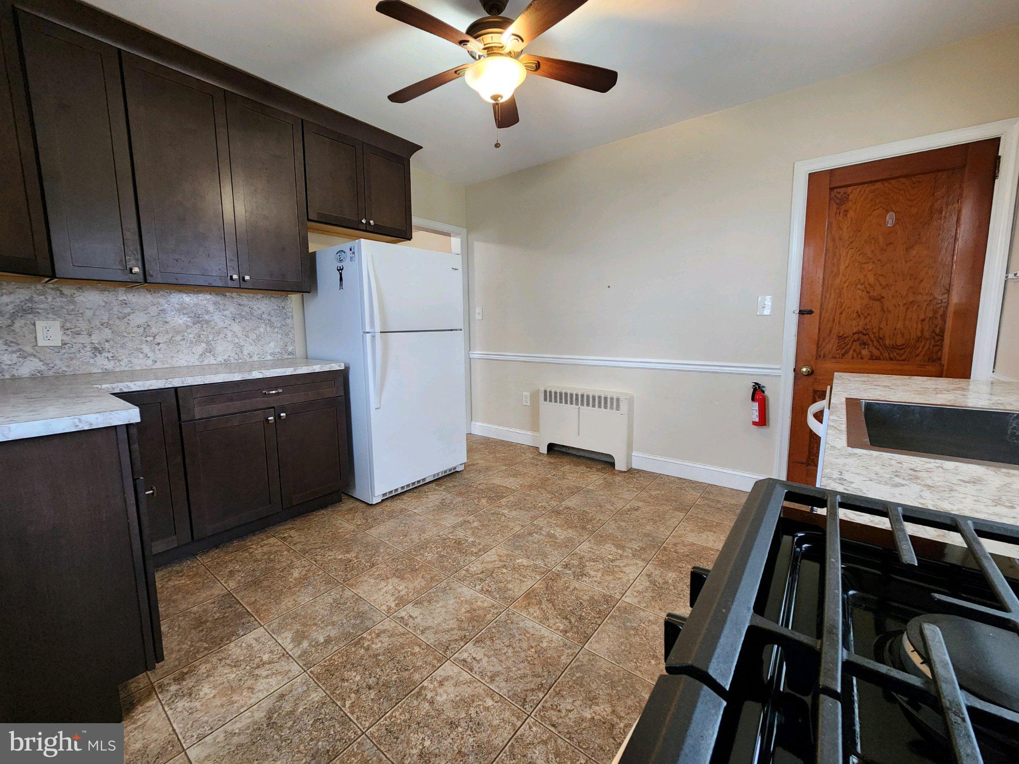 842 BETHLEHEM PIKE A