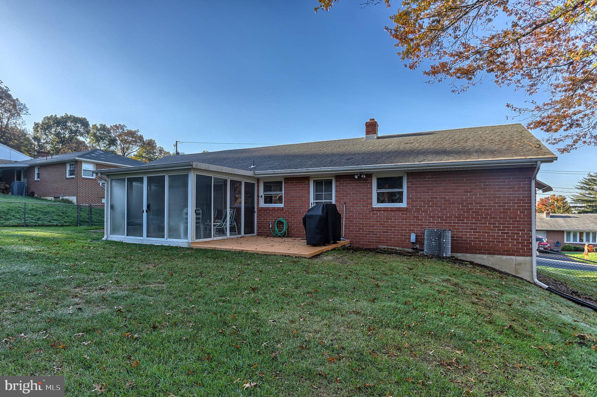 WOODLAND VIEW - Residential
