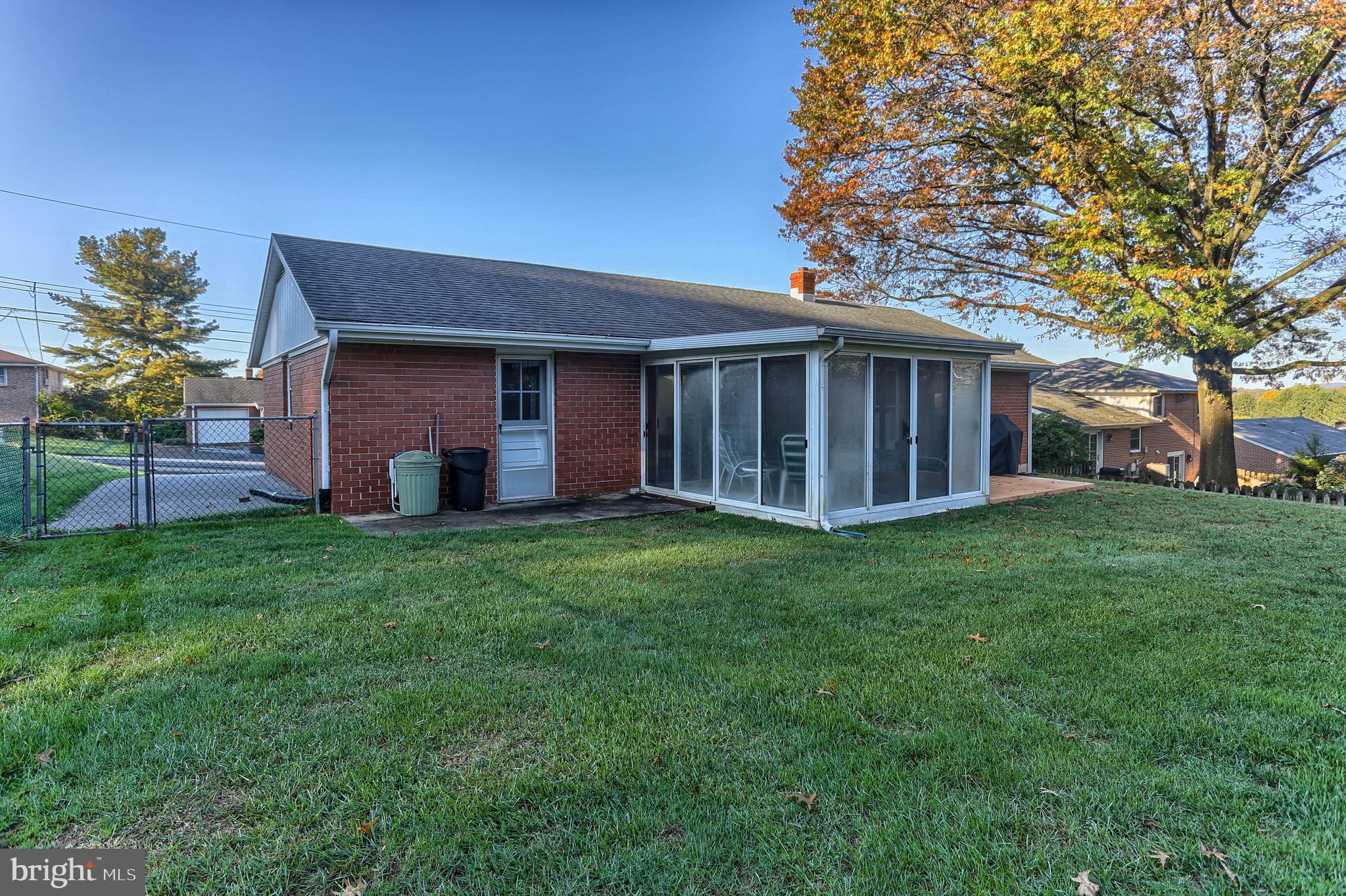 WOODLAND VIEW - Residential