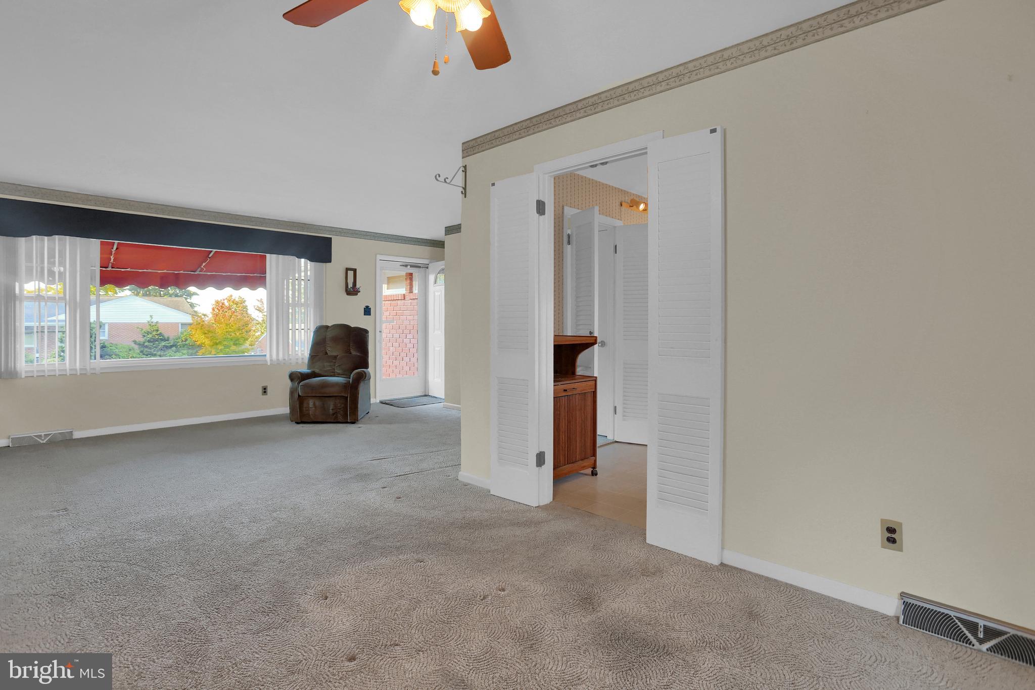 WOODLAND VIEW - Residential