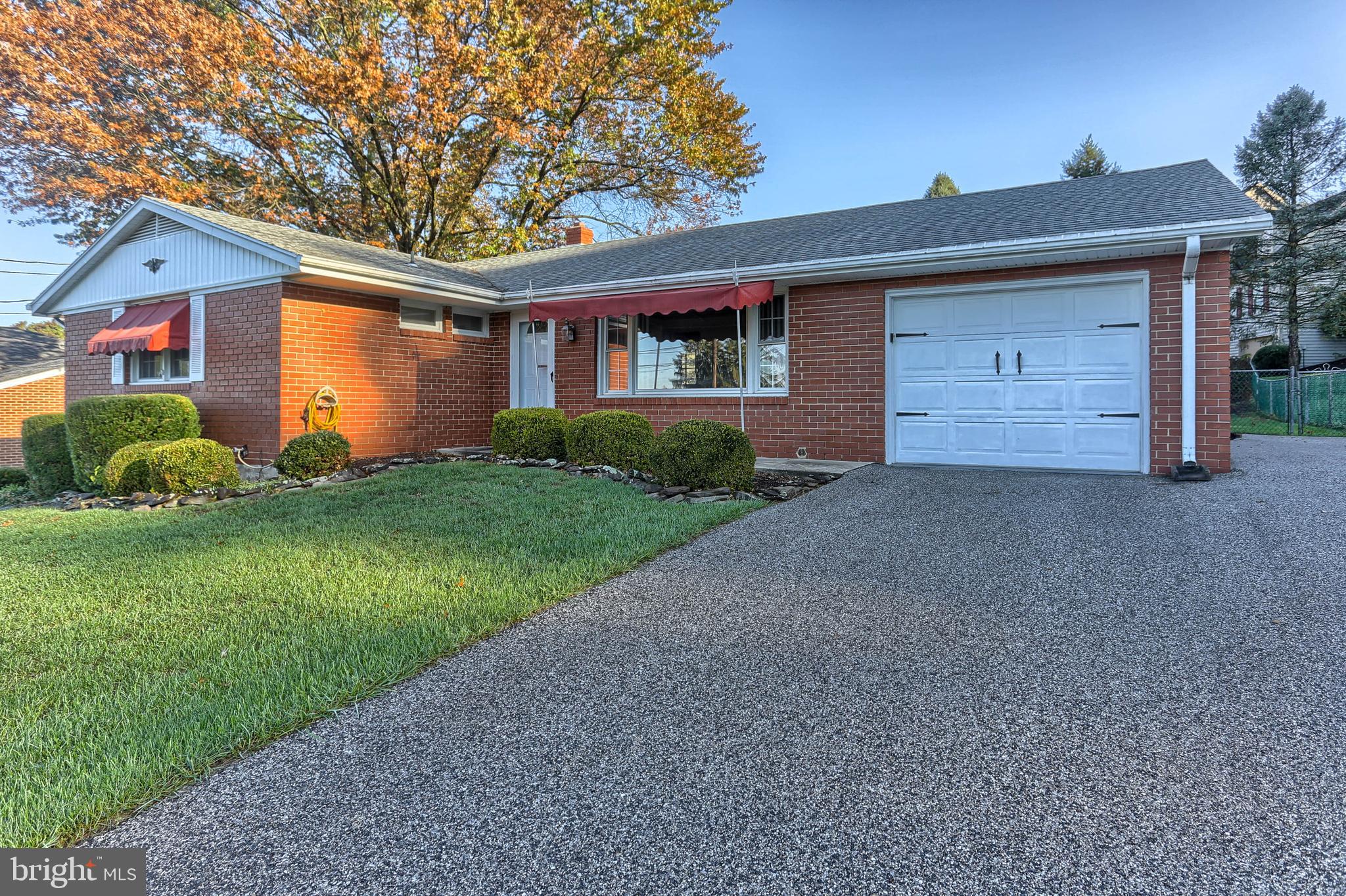 WOODLAND VIEW - Residential