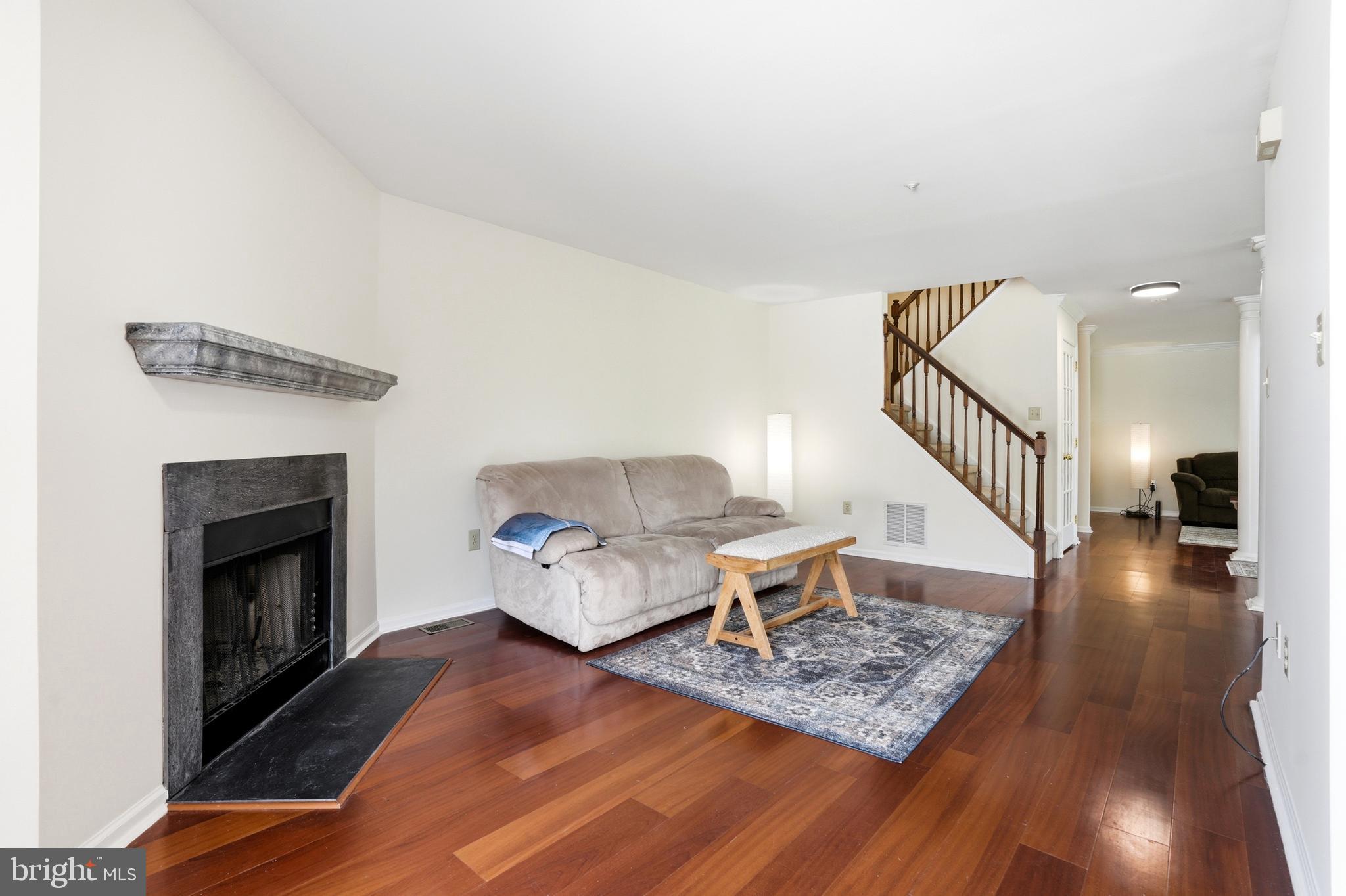 WARRINGTON HUNT - Residential