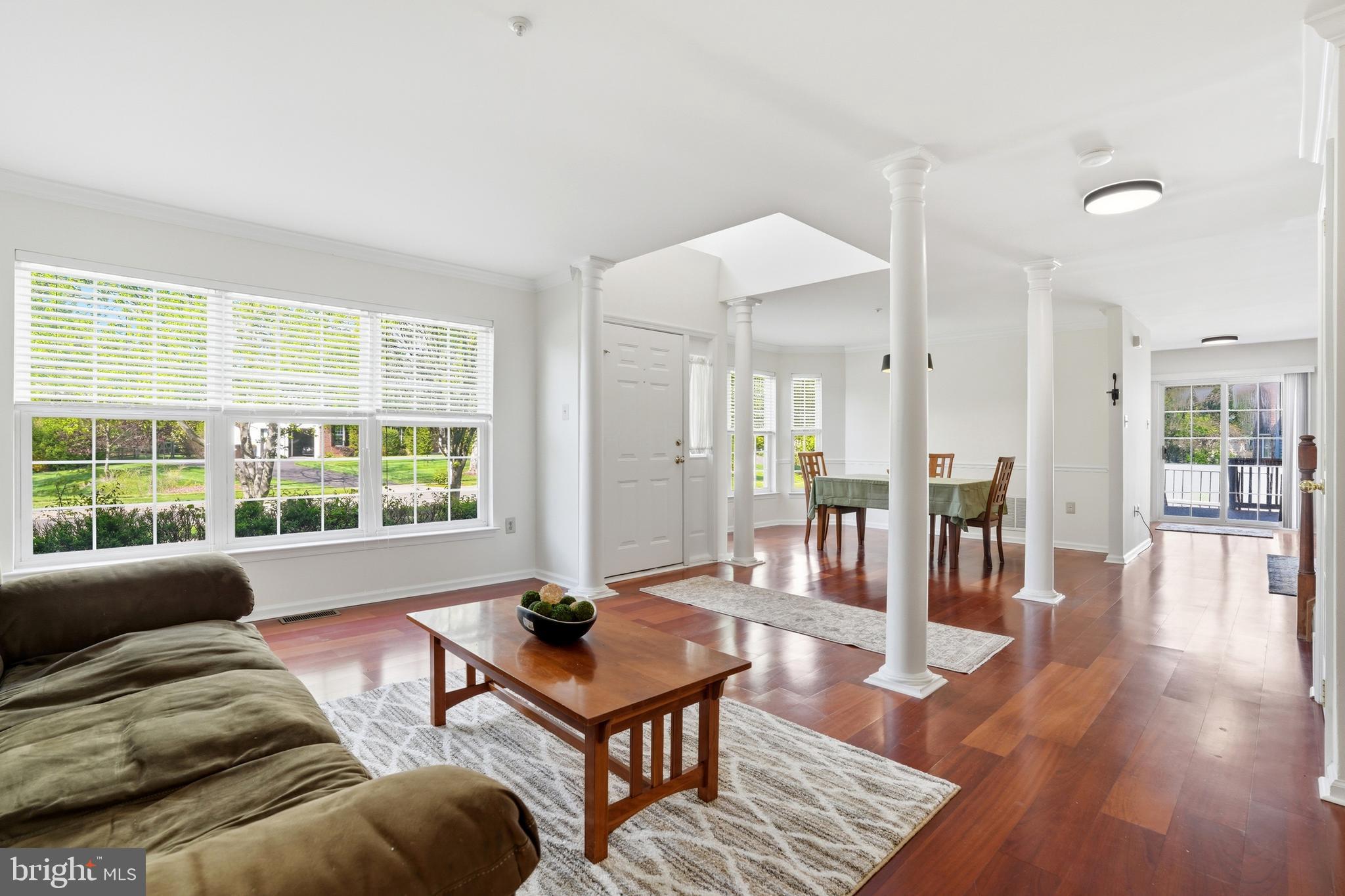 WARRINGTON HUNT - Residential