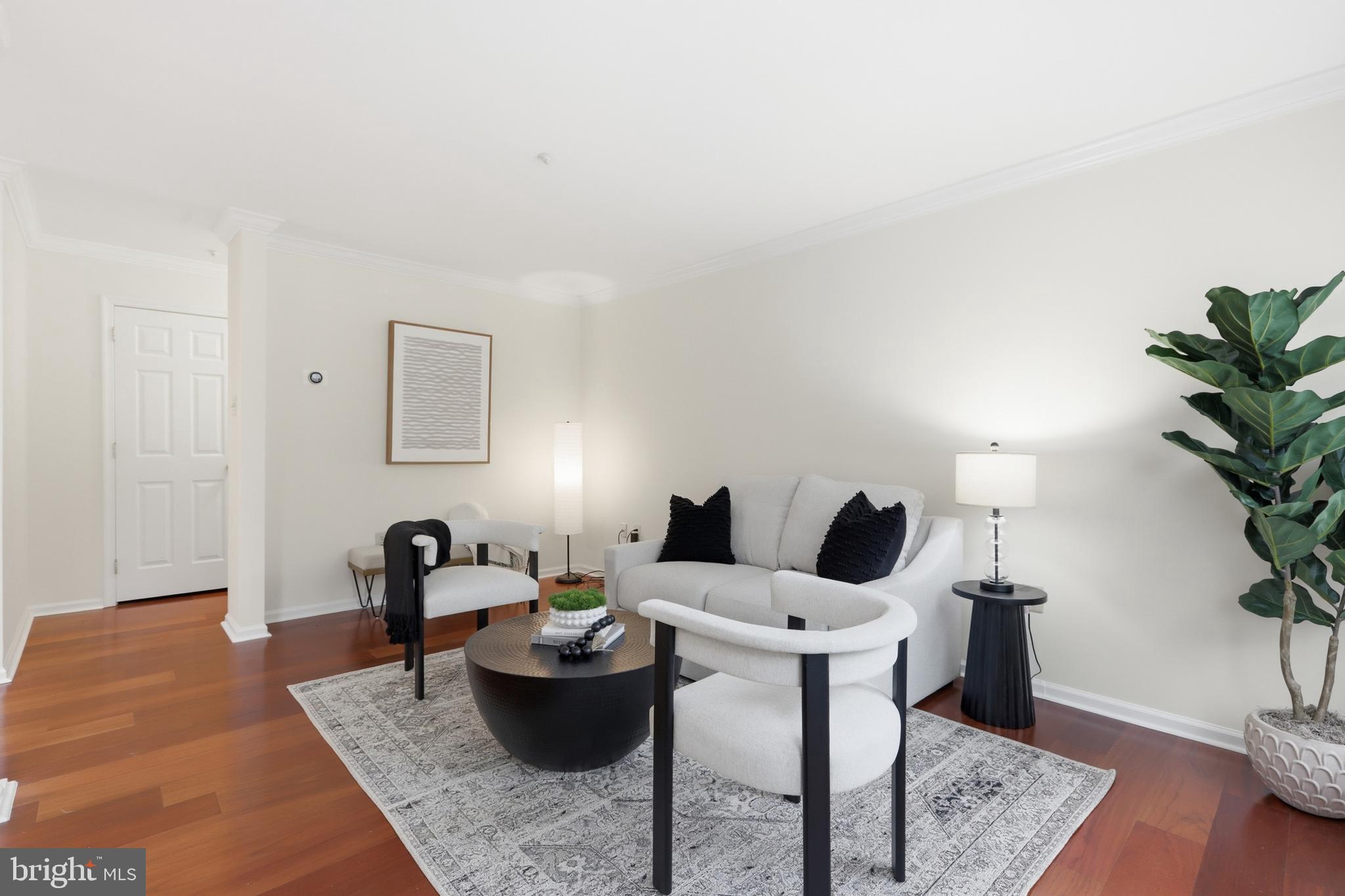 WARRINGTON HUNT - Residential