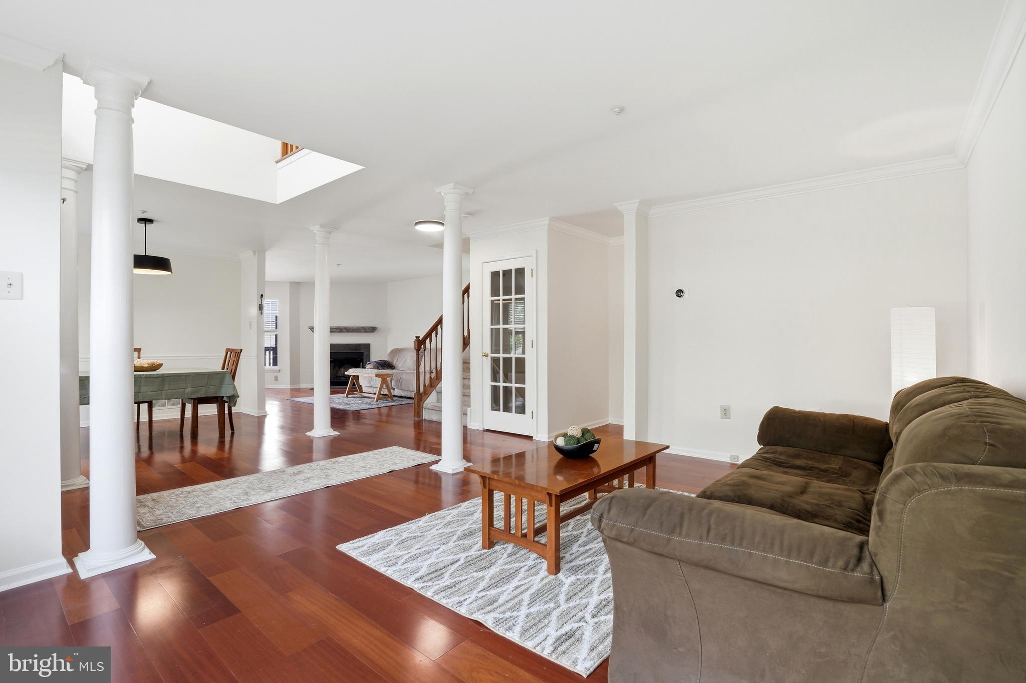 WARRINGTON HUNT - Residential