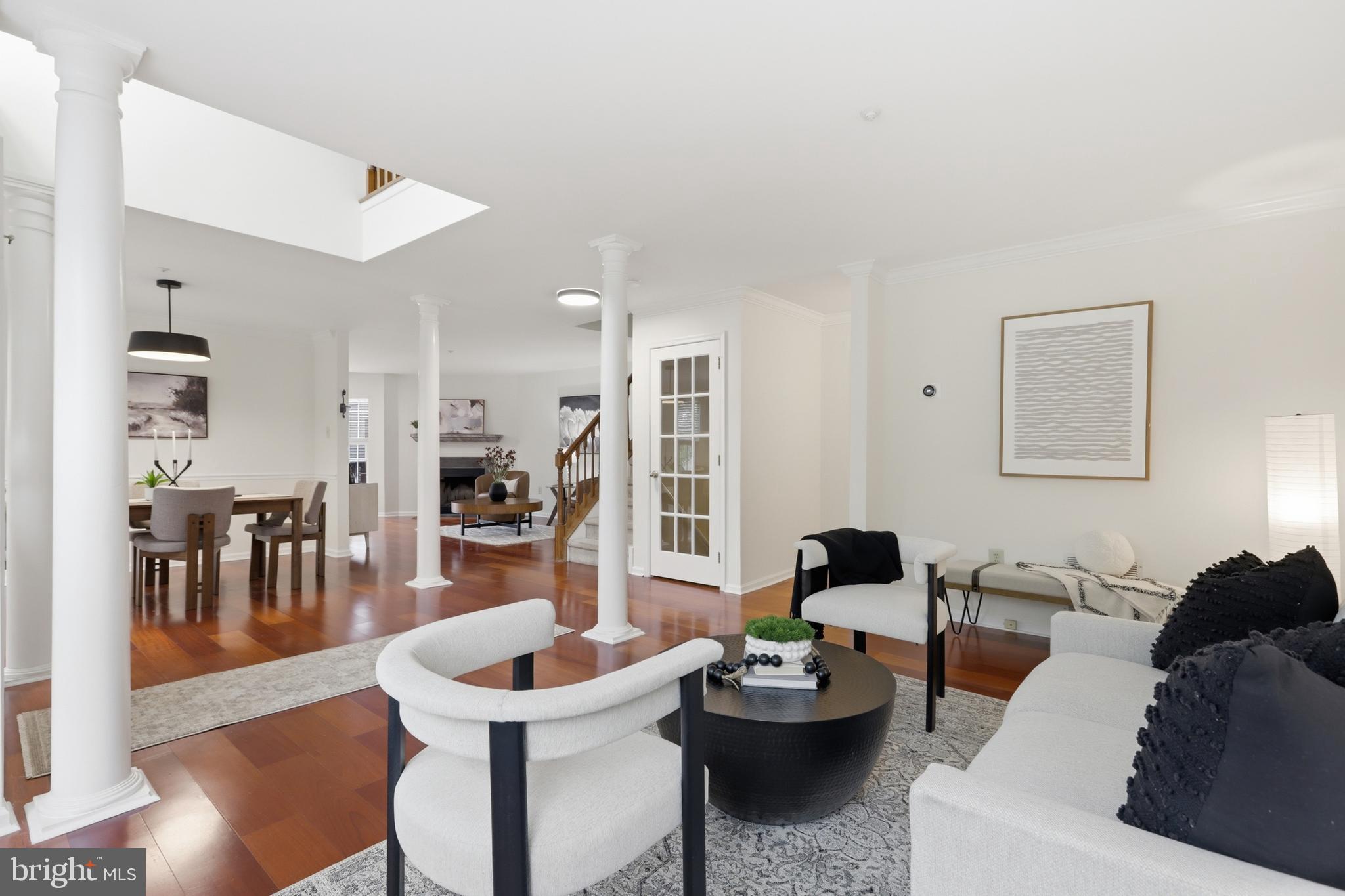 WARRINGTON HUNT - Residential