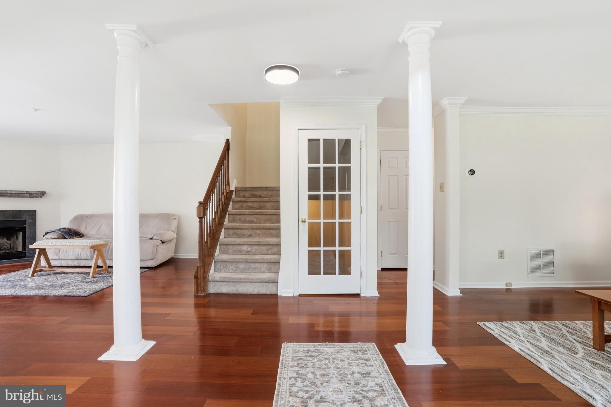 WARRINGTON HUNT - Residential