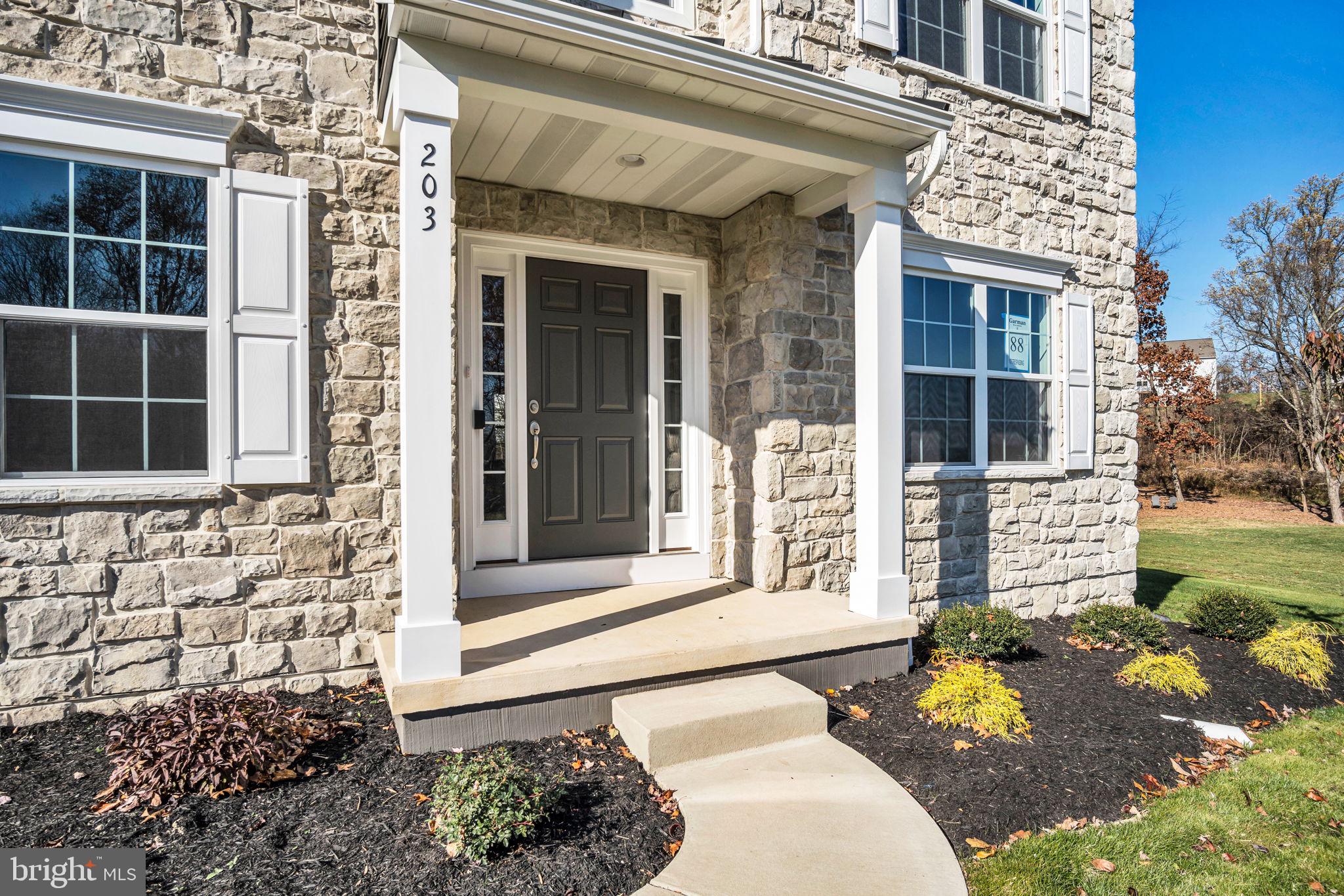 ROCKVILLE ESTATES - Residential