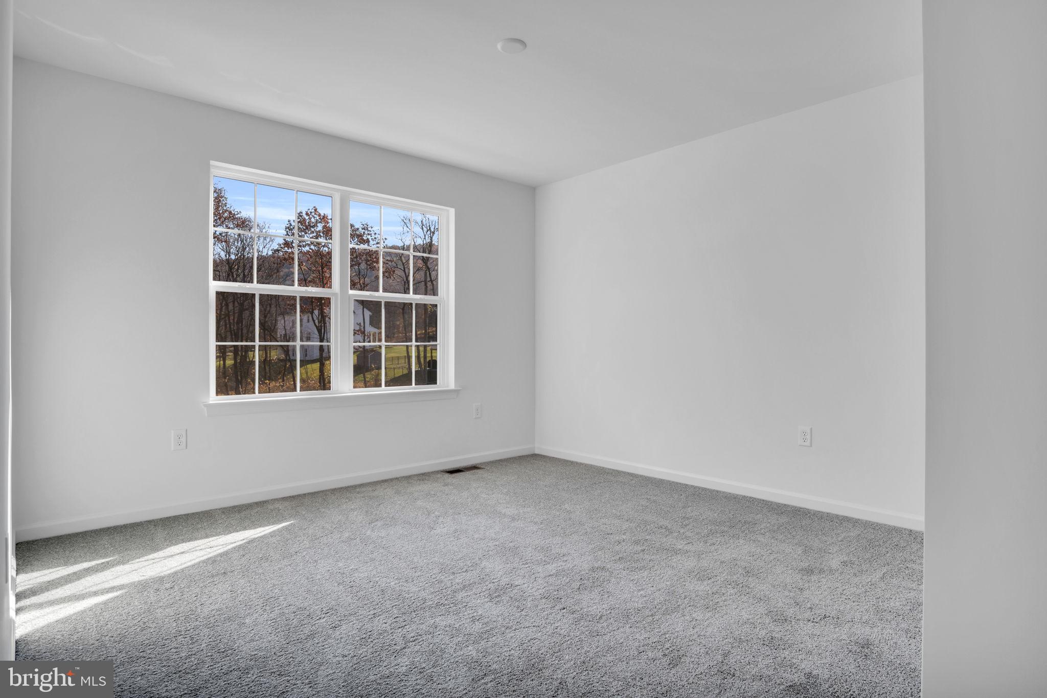 ROCKVILLE ESTATES - Residential