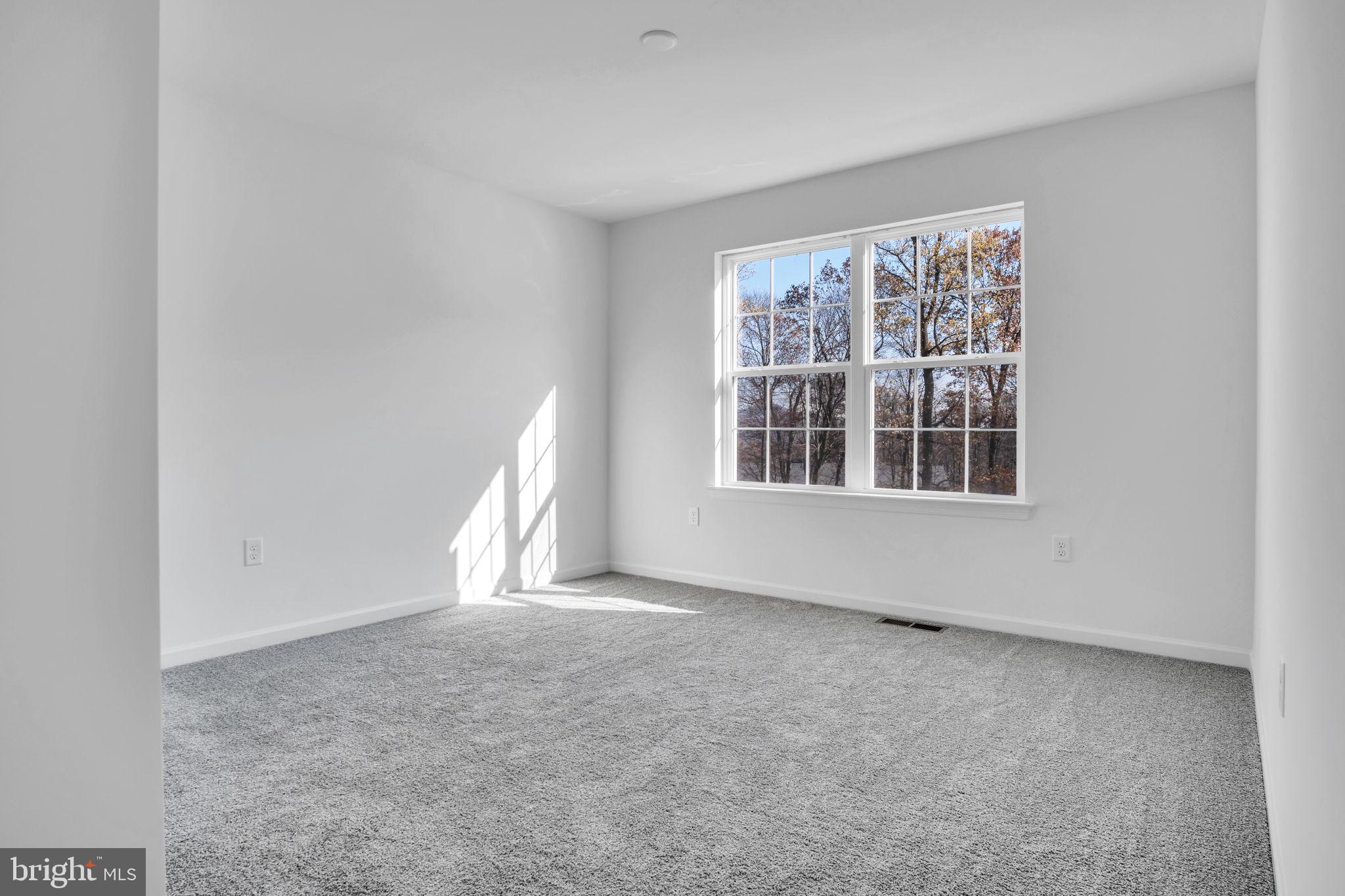 ROCKVILLE ESTATES - Residential