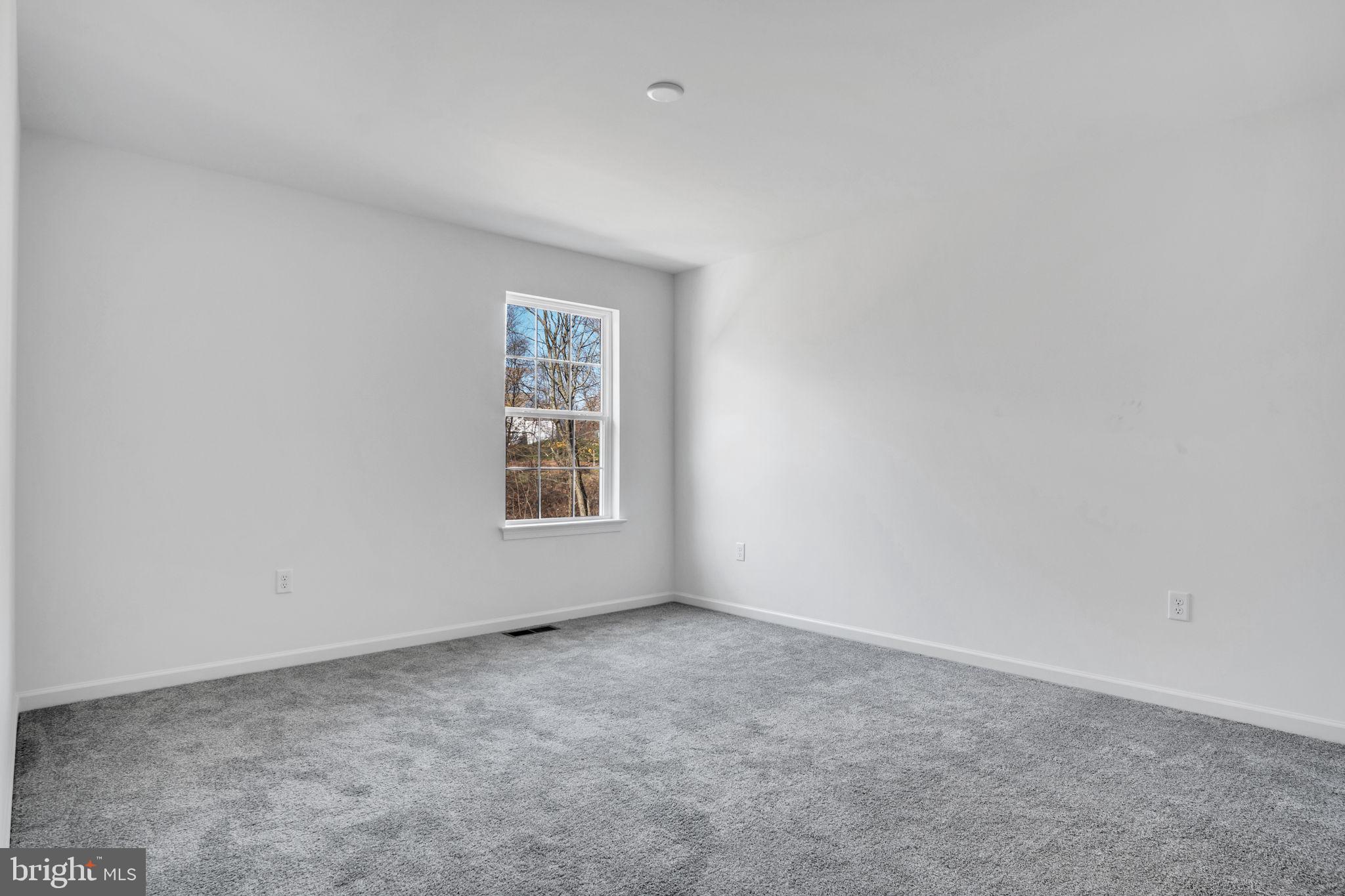 ROCKVILLE ESTATES - Residential