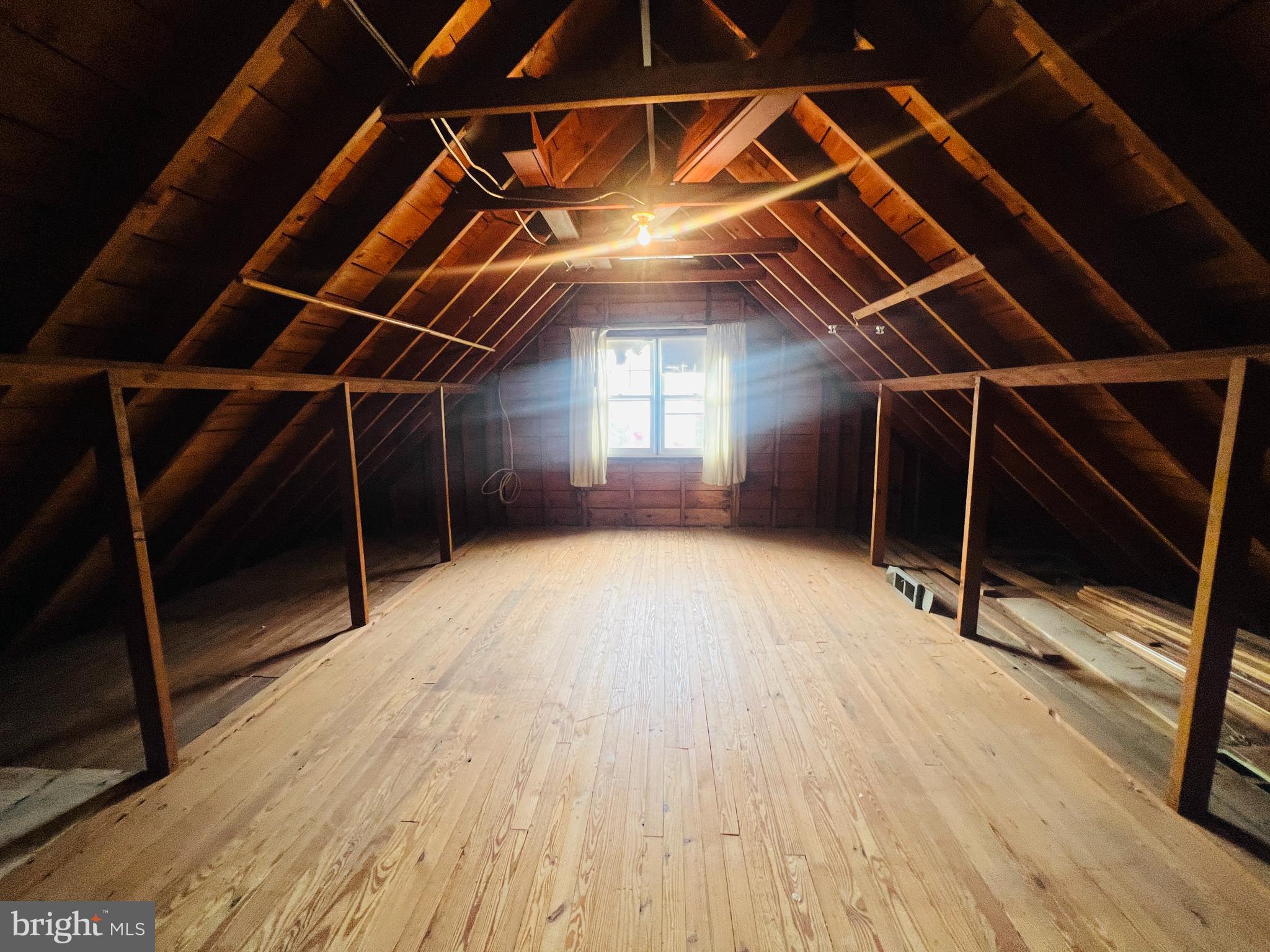 LONGVIEW ON MAGOTHY - Residential