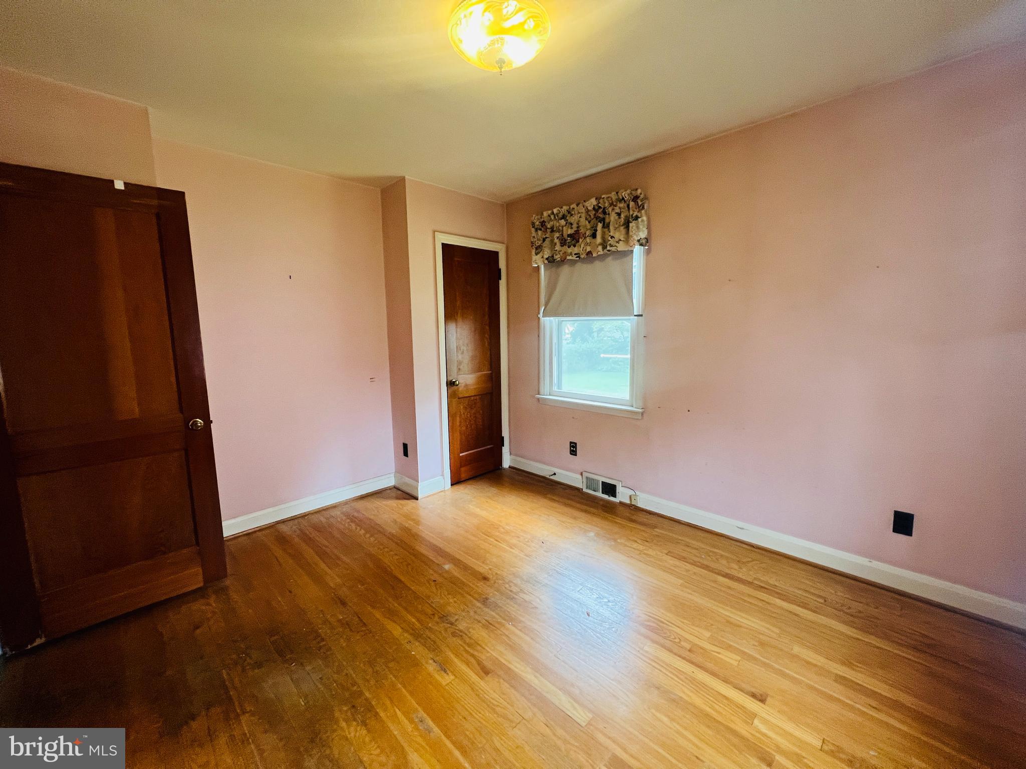 LONGVIEW ON MAGOTHY - Residential