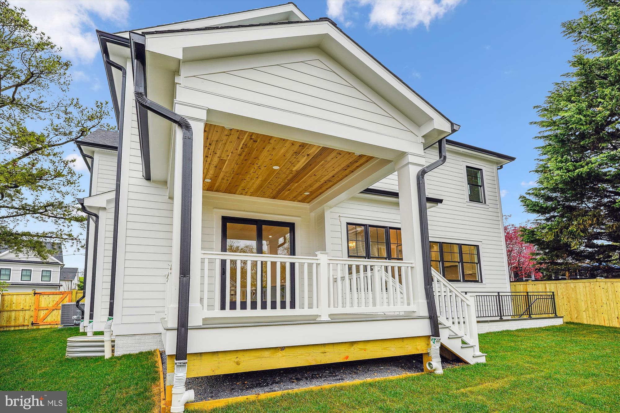 GEORGETOWN VILLAGE - Residential