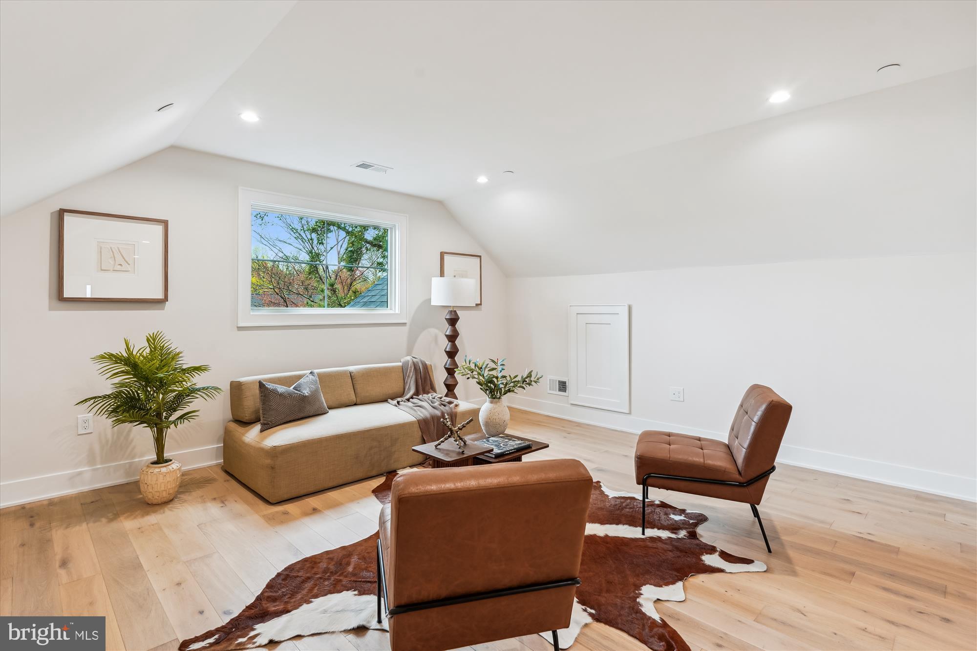 GEORGETOWN VILLAGE - Residential