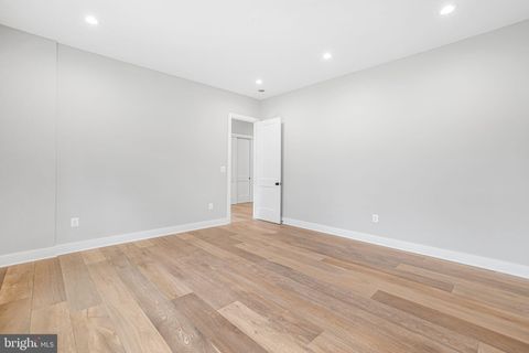 listing image 82