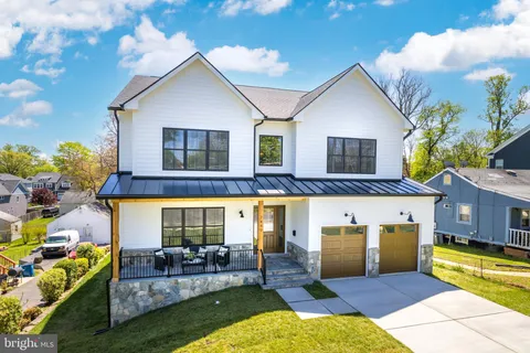 8525 Raleigh Avenue, Annandale, VA MLS: VAFX2213280