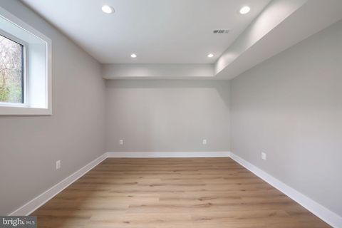 listing image 108