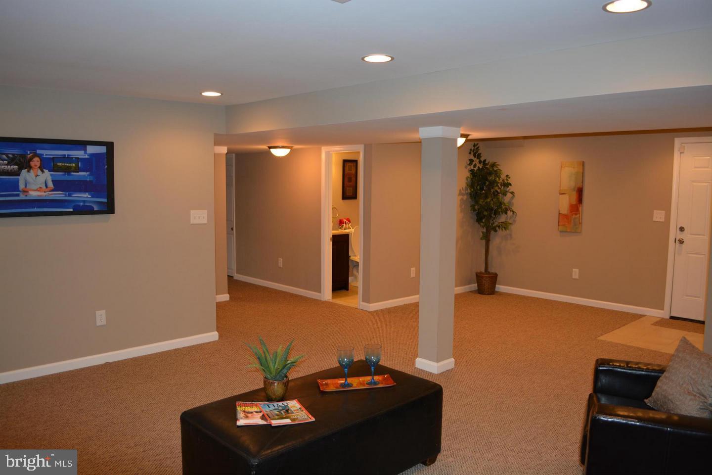 SUBURBAN ESTATES - Residential