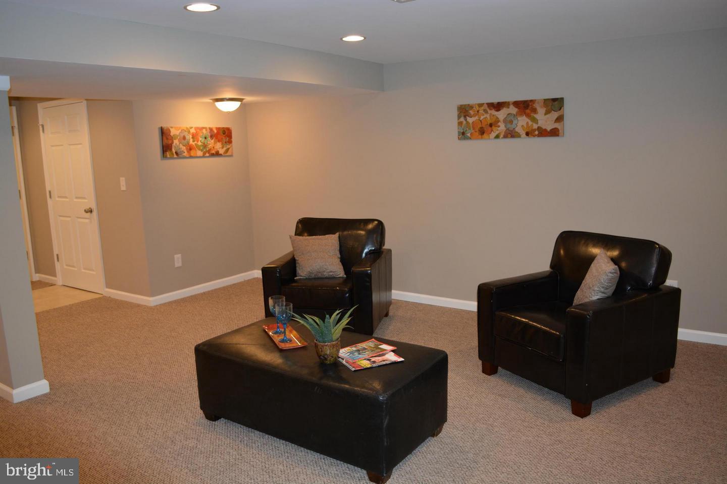 SUBURBAN ESTATES - Residential