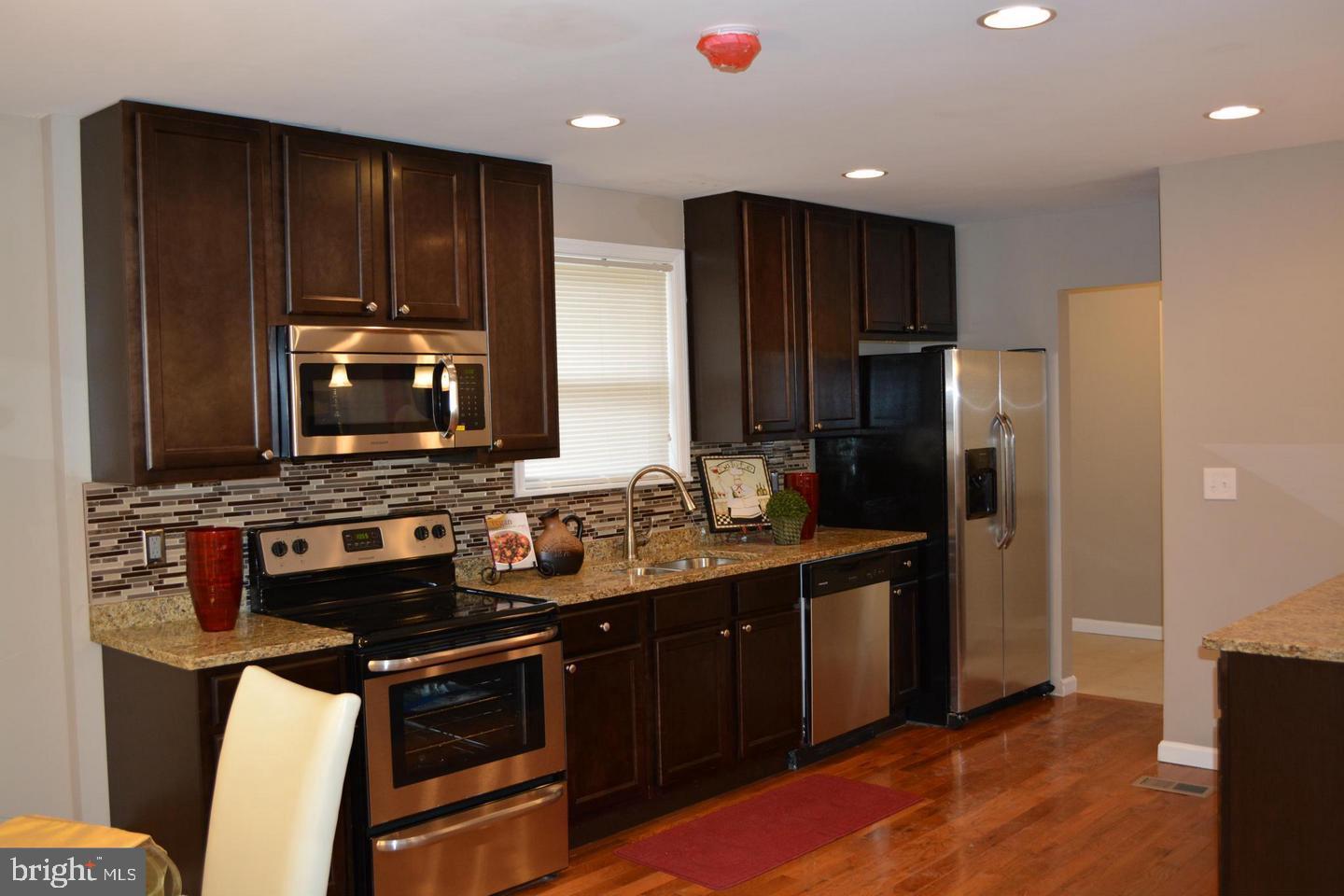 SUBURBAN ESTATES - Residential