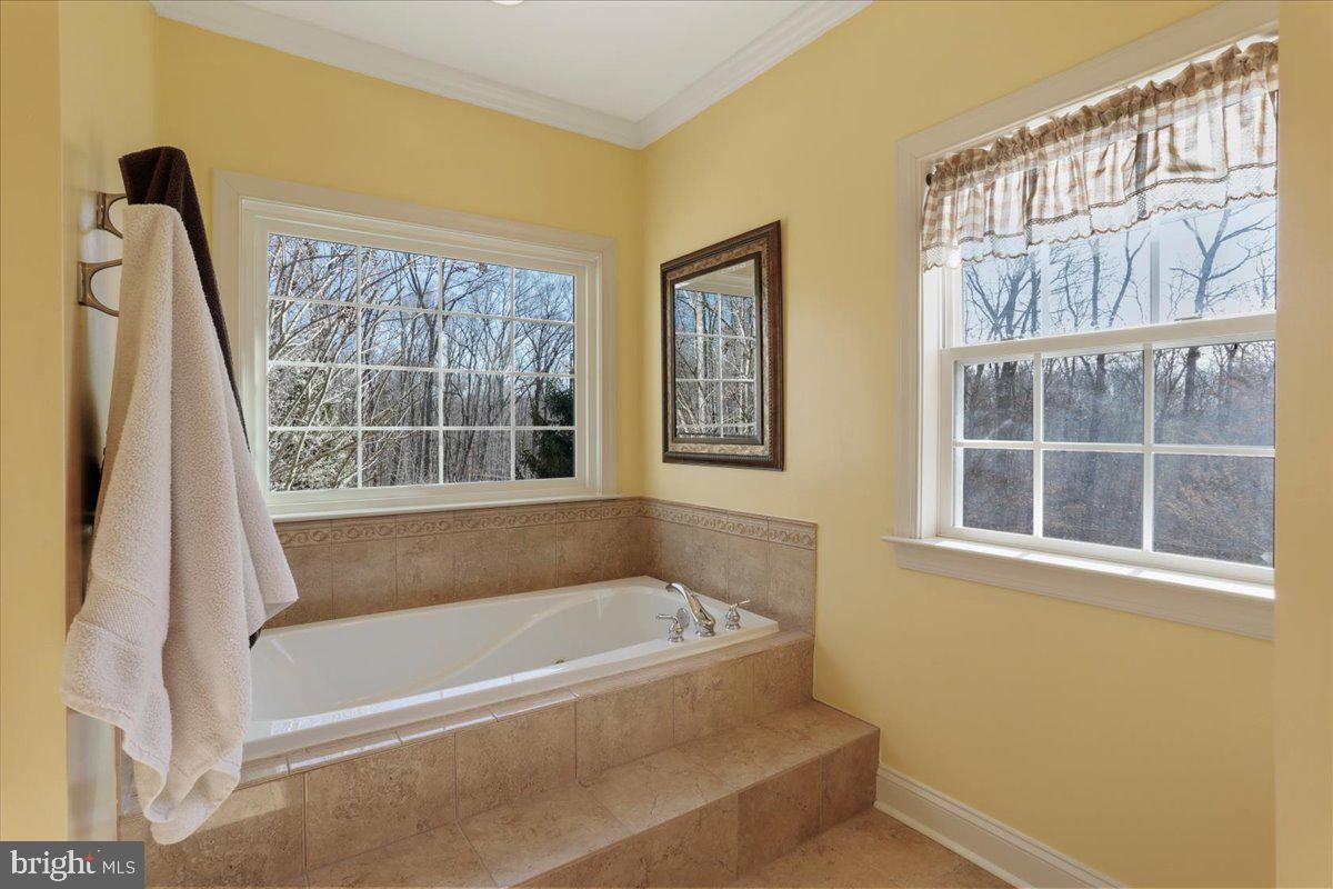 OAK LANE ESTATES - Residential