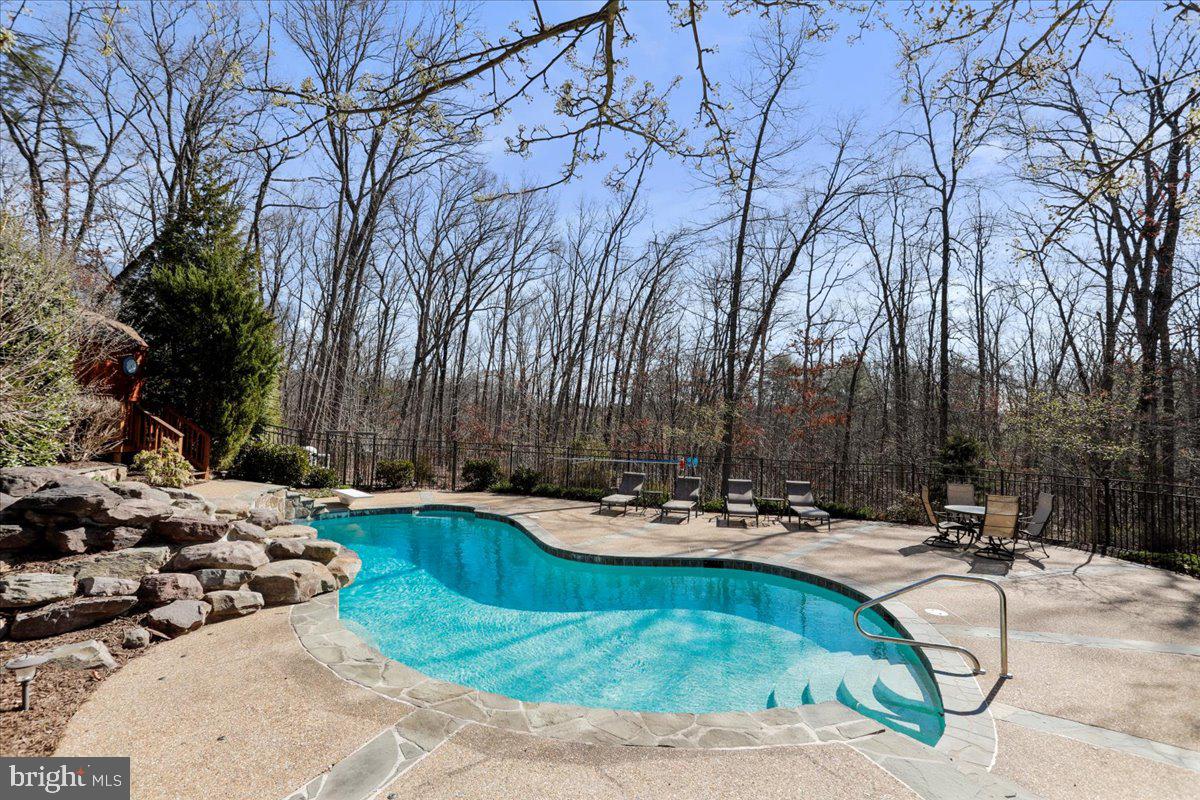 OAK LANE ESTATES - Residential