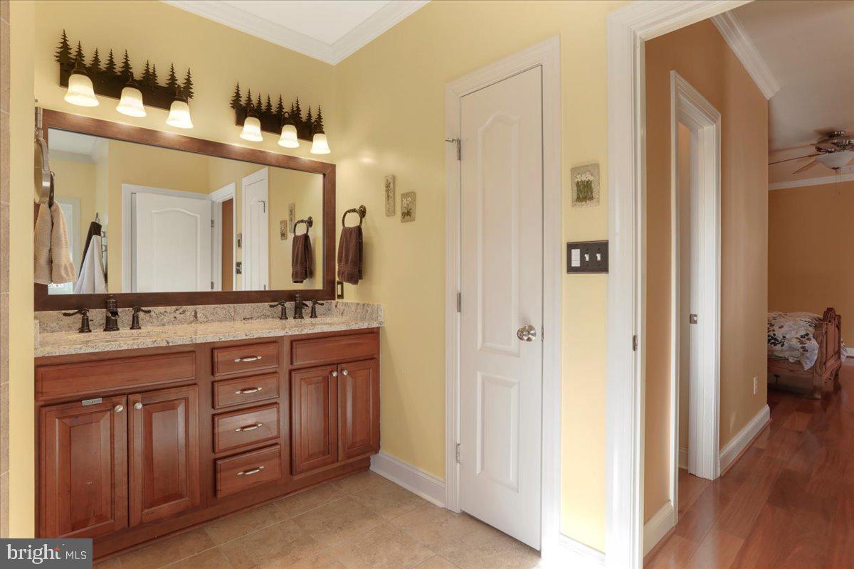 OAK LANE ESTATES - Residential