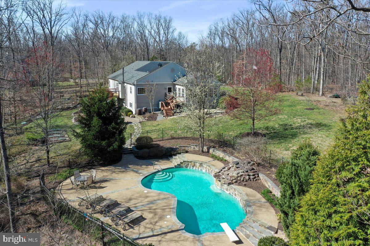 OAK LANE ESTATES - Residential