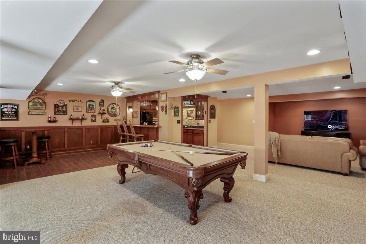 OAK LANE ESTATES - Residential