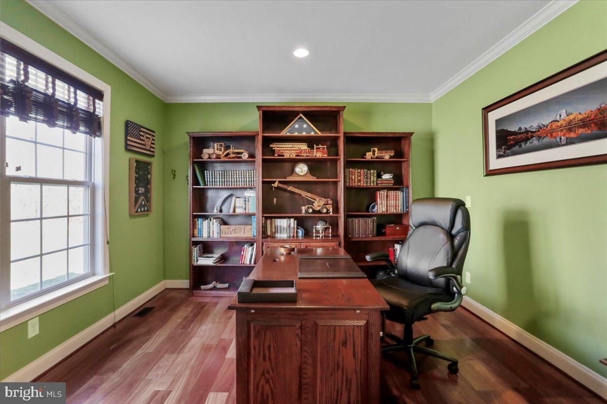 OAK LANE ESTATES - Residential