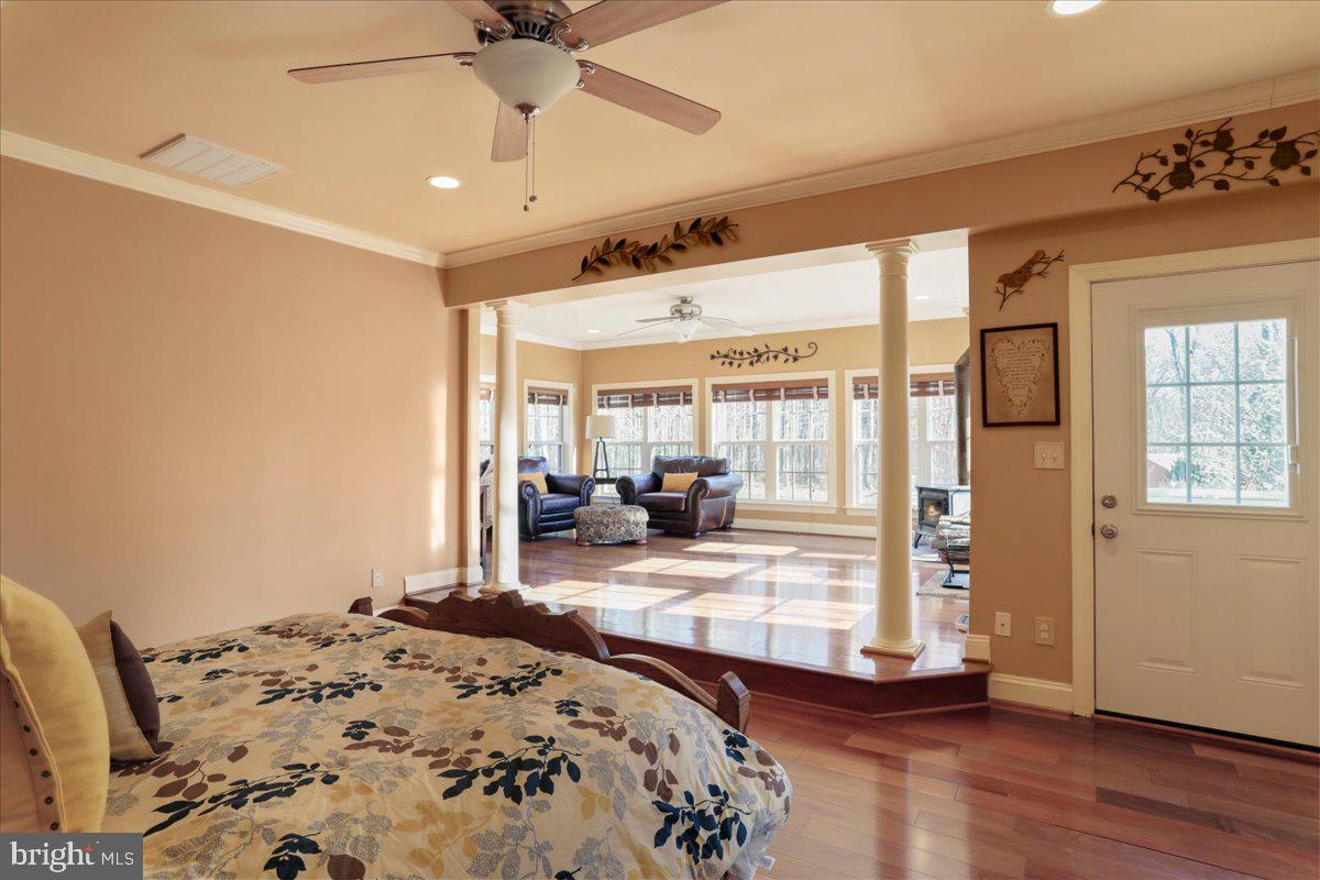 OAK LANE ESTATES - Residential