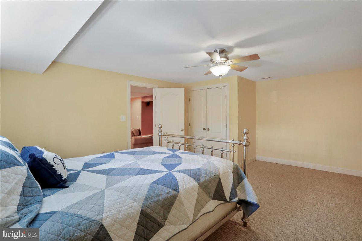 OAK LANE ESTATES - Residential